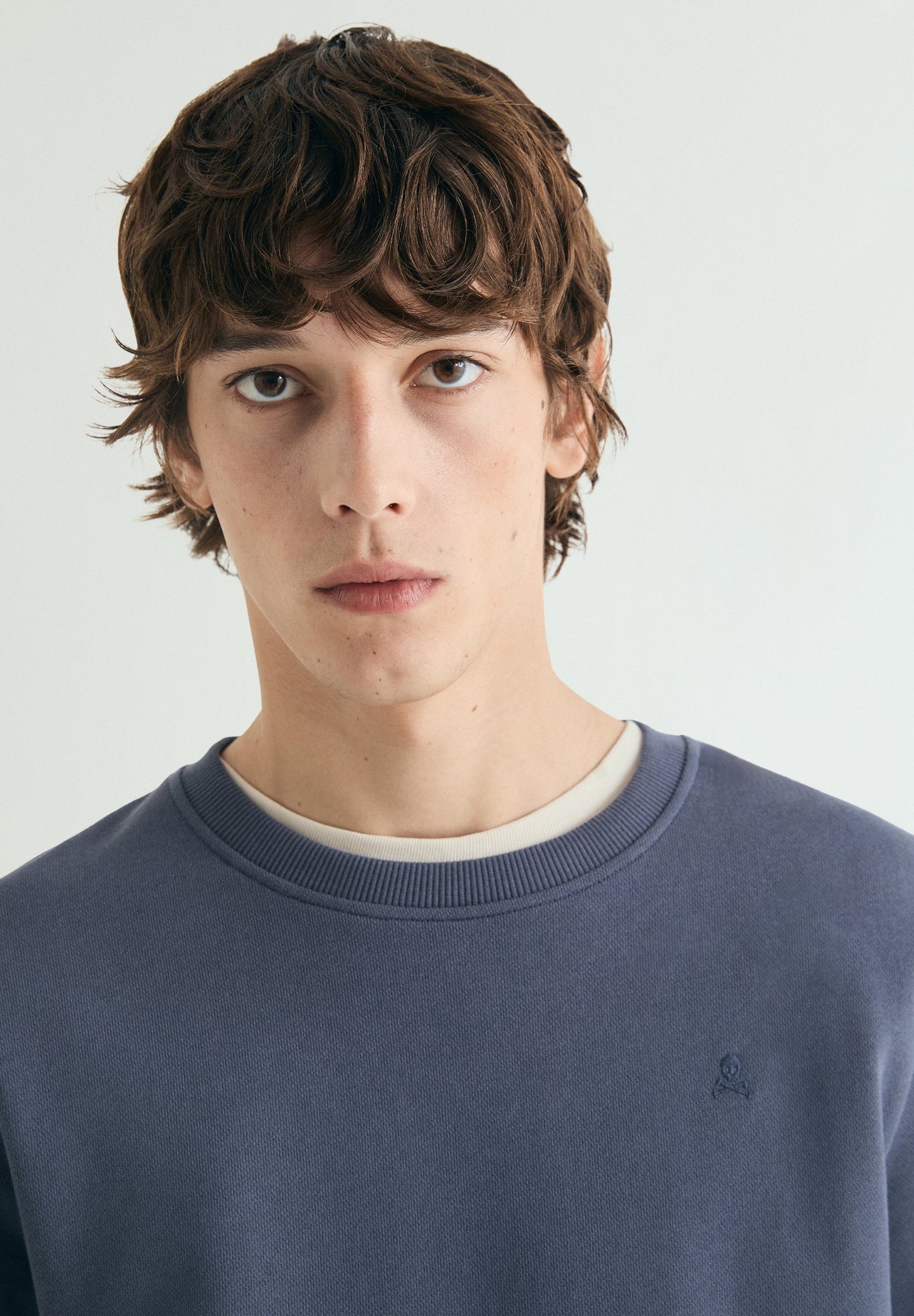 SUDADERA BORDADA WASHED - Scalpers