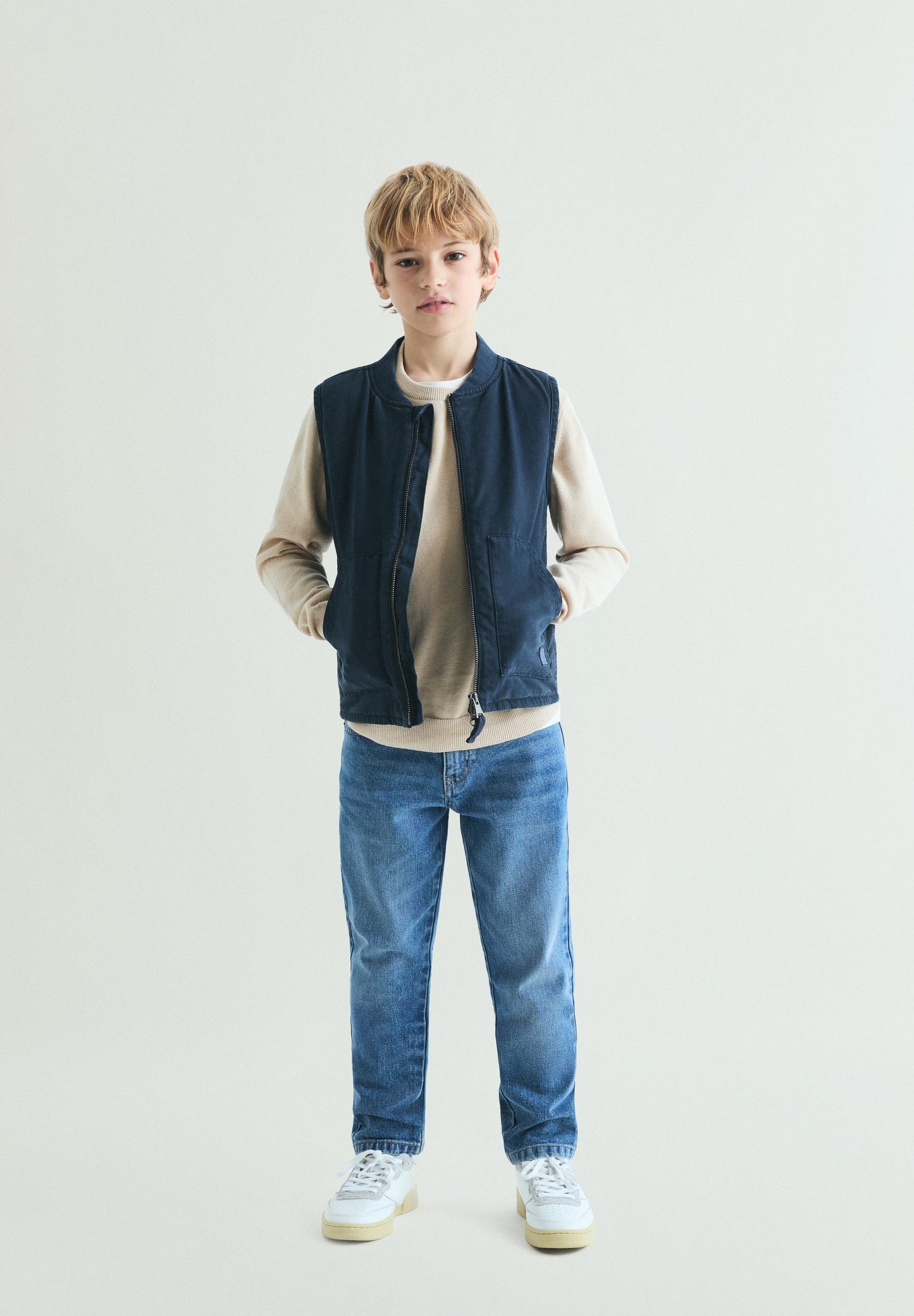 VESTE SANS MANCHES DENIM FERMETURE ÉCLAIR