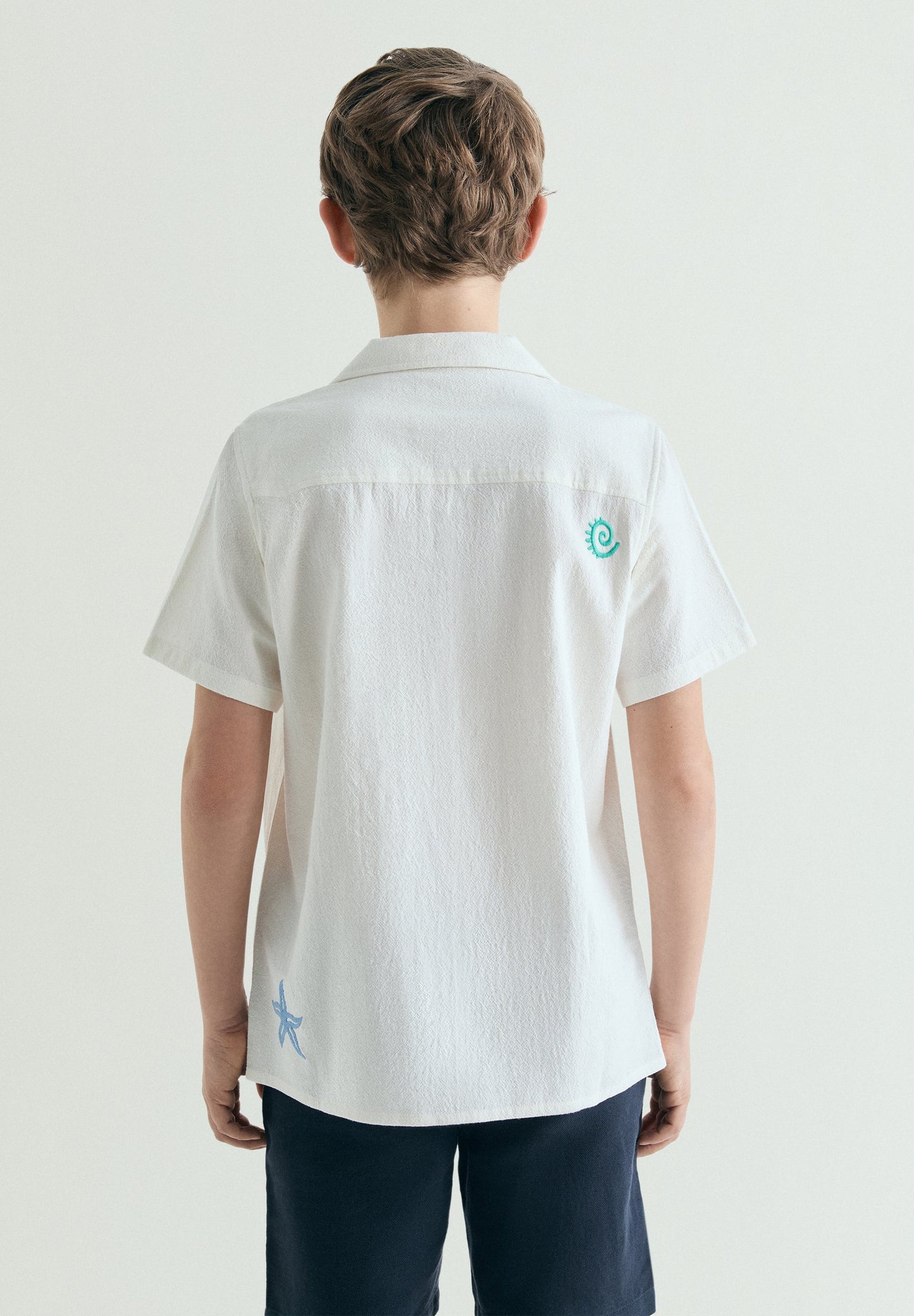 CHEMISE MANCHES COURTES BRODERIES