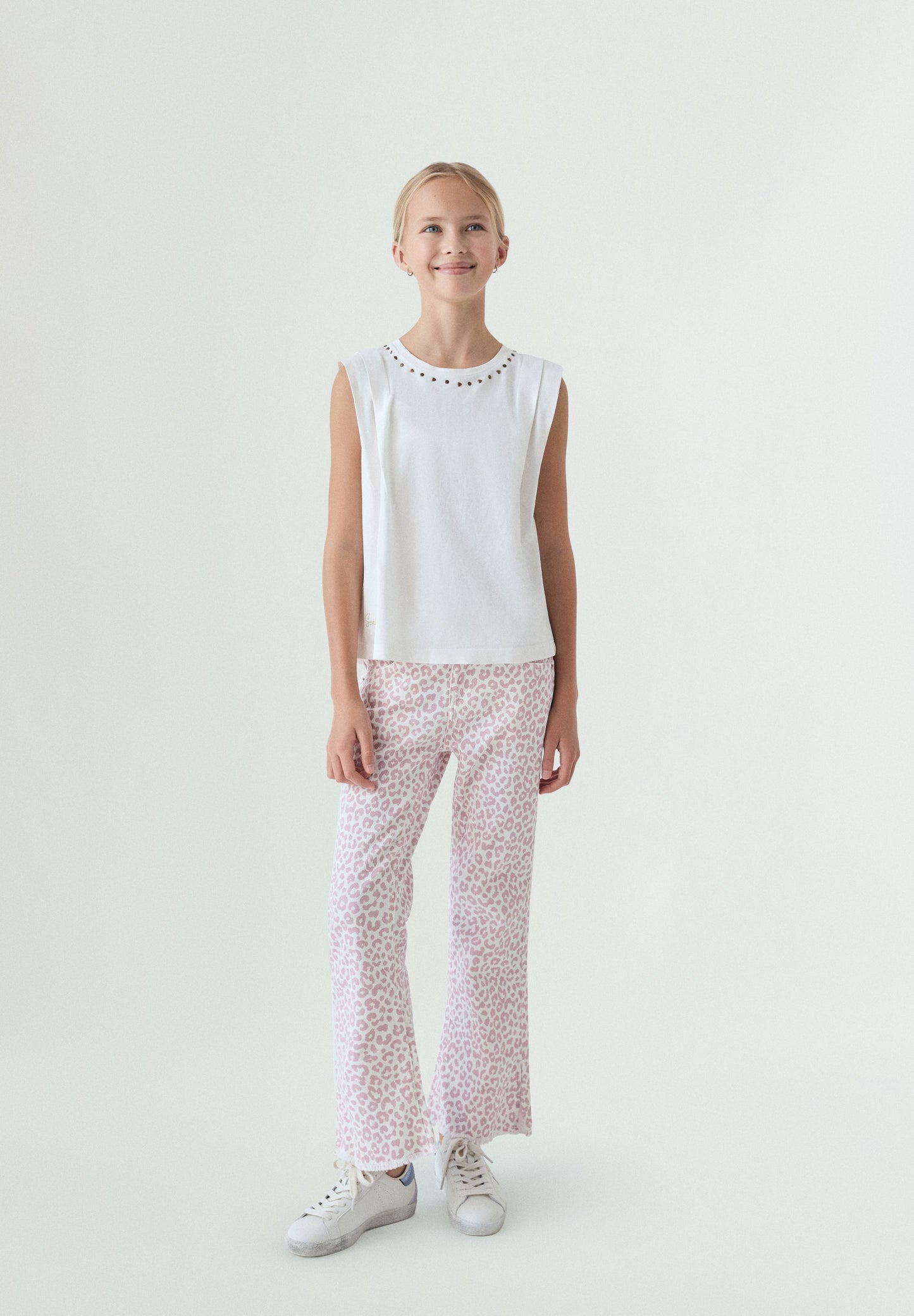 SCHLAGHOSE MIT ANIMALPRINT