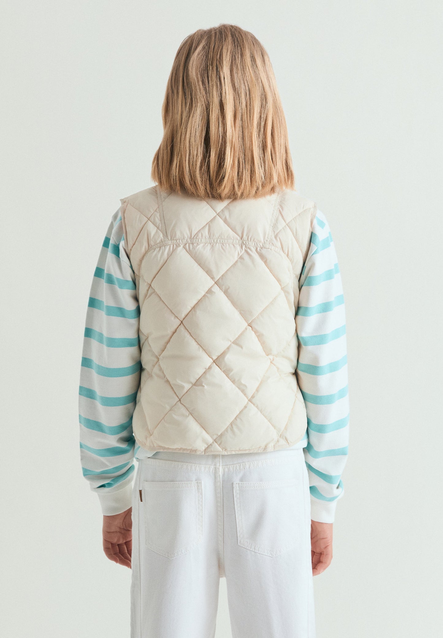 QUILTED GILET WITH STITCHING
