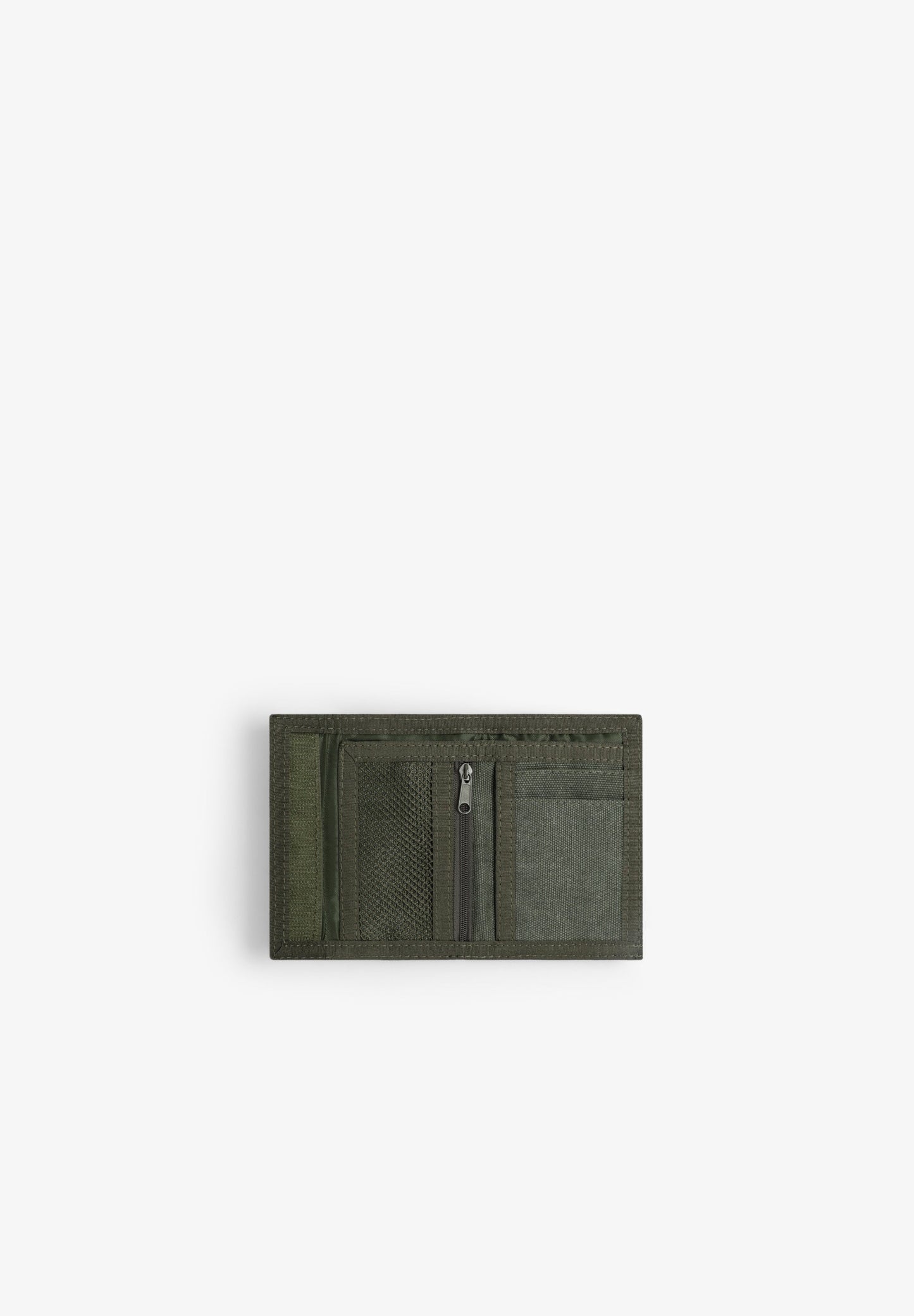 FOLDABLE ZIPPED WALLET