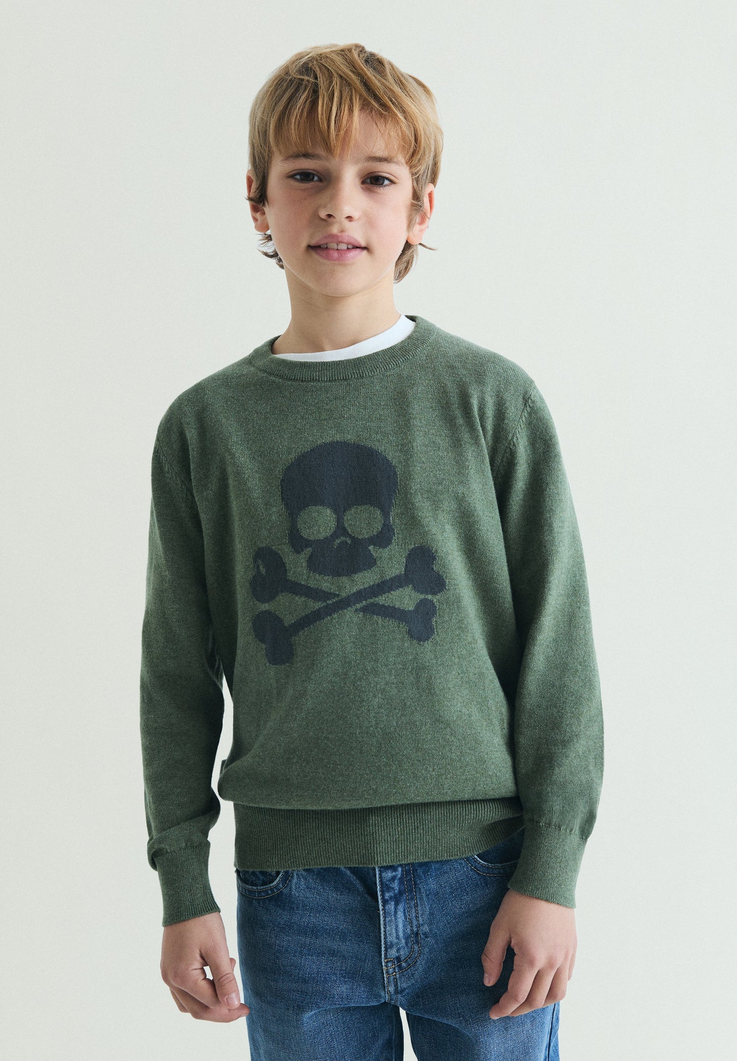 PULL LOGO CONTRASTANT