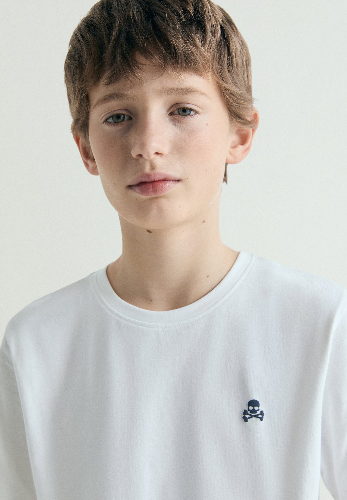 T-SHIRT MIT COOLER-PRINT