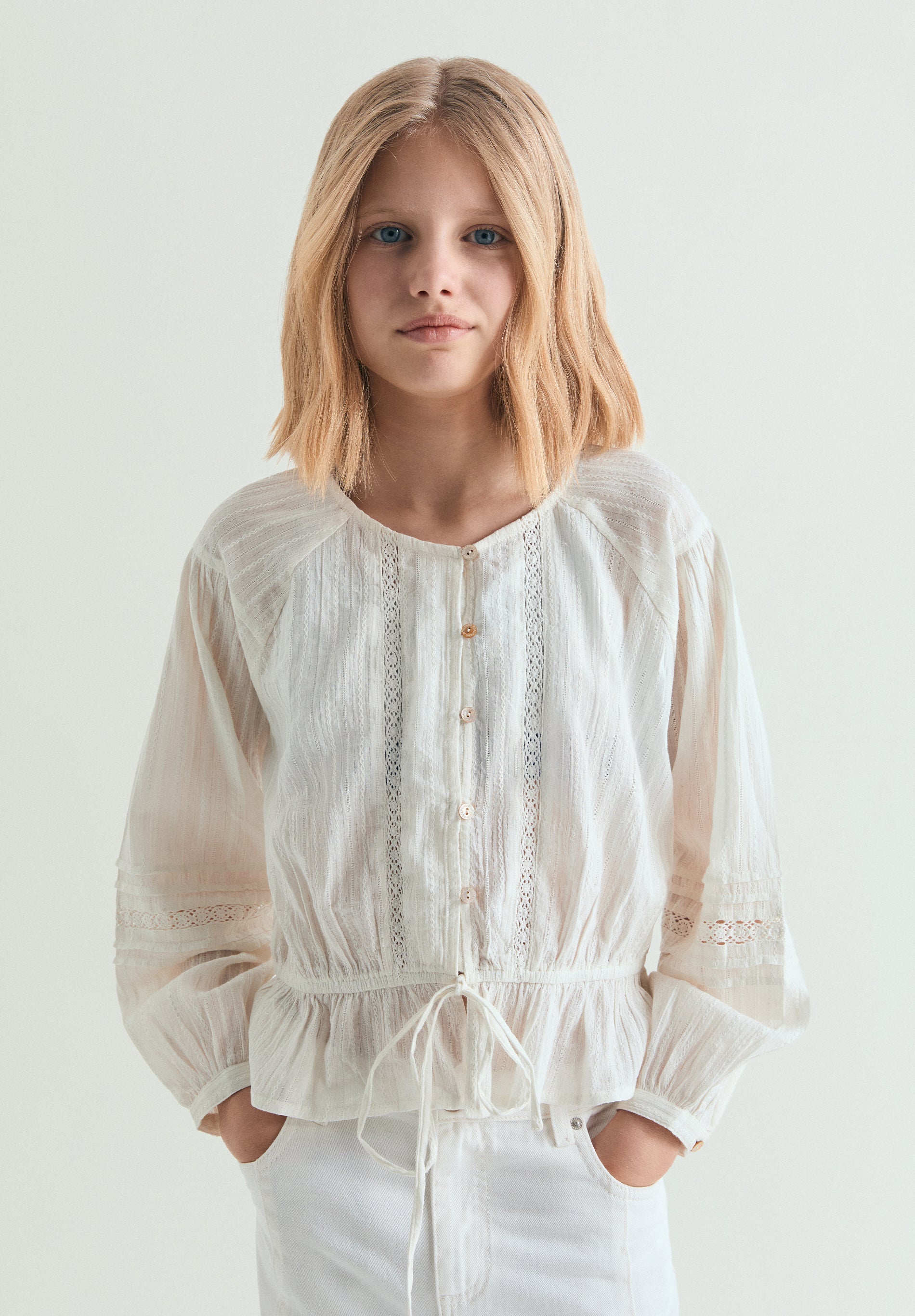 ROMANTIC BOW BLOUSE