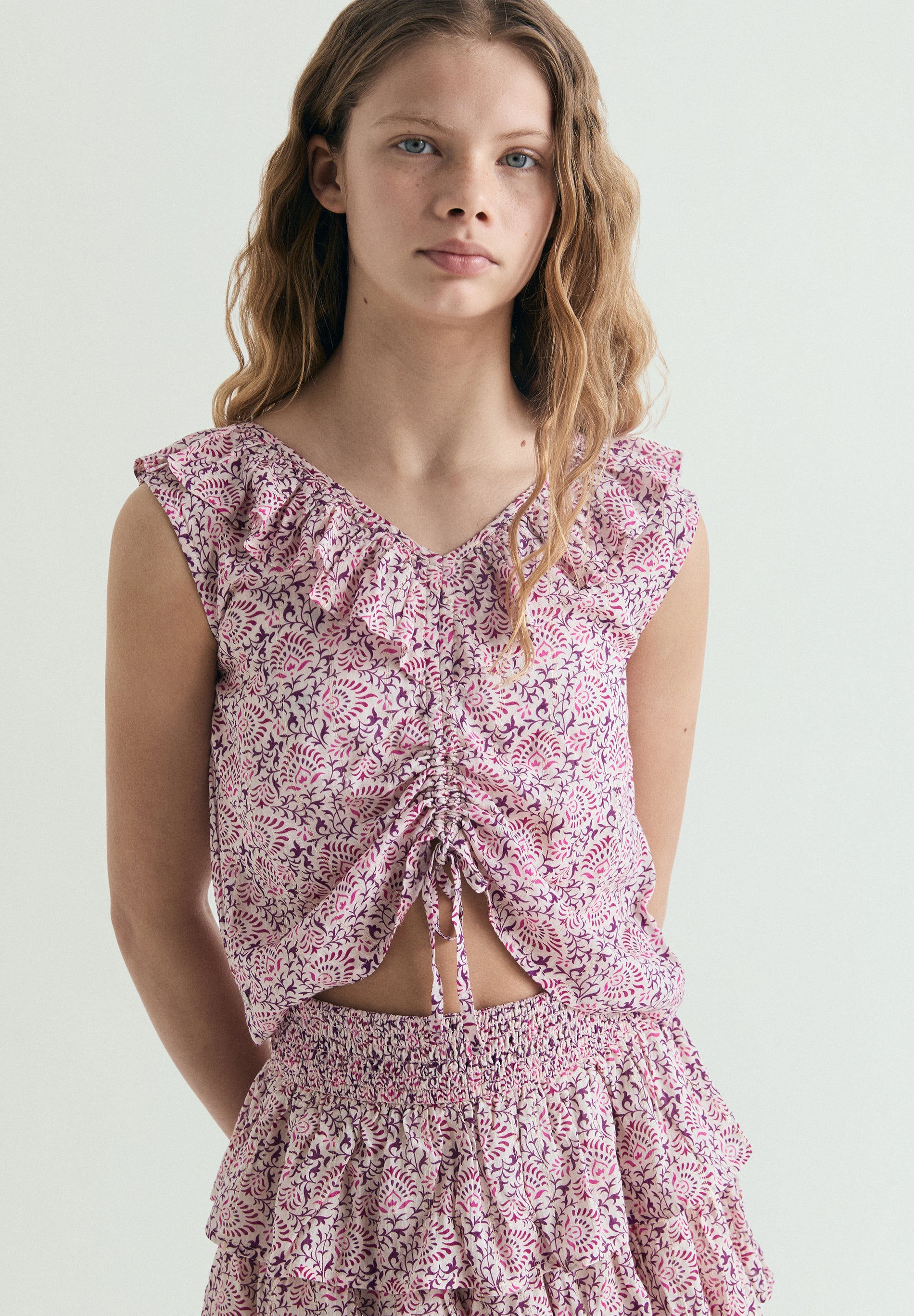 PRINTED FLOWING BLOUSE