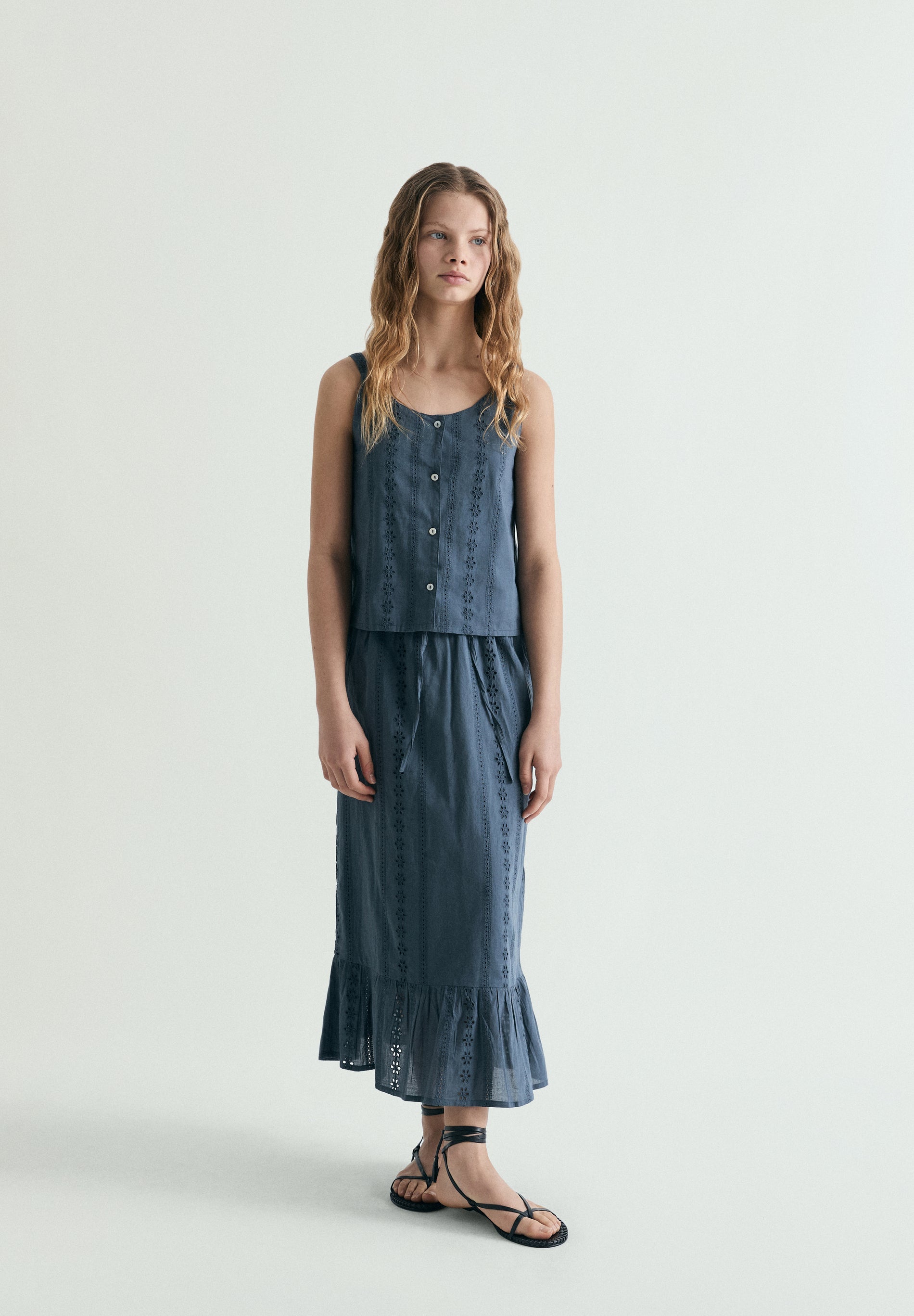JUPE EN COTON AVEC BRODERIES