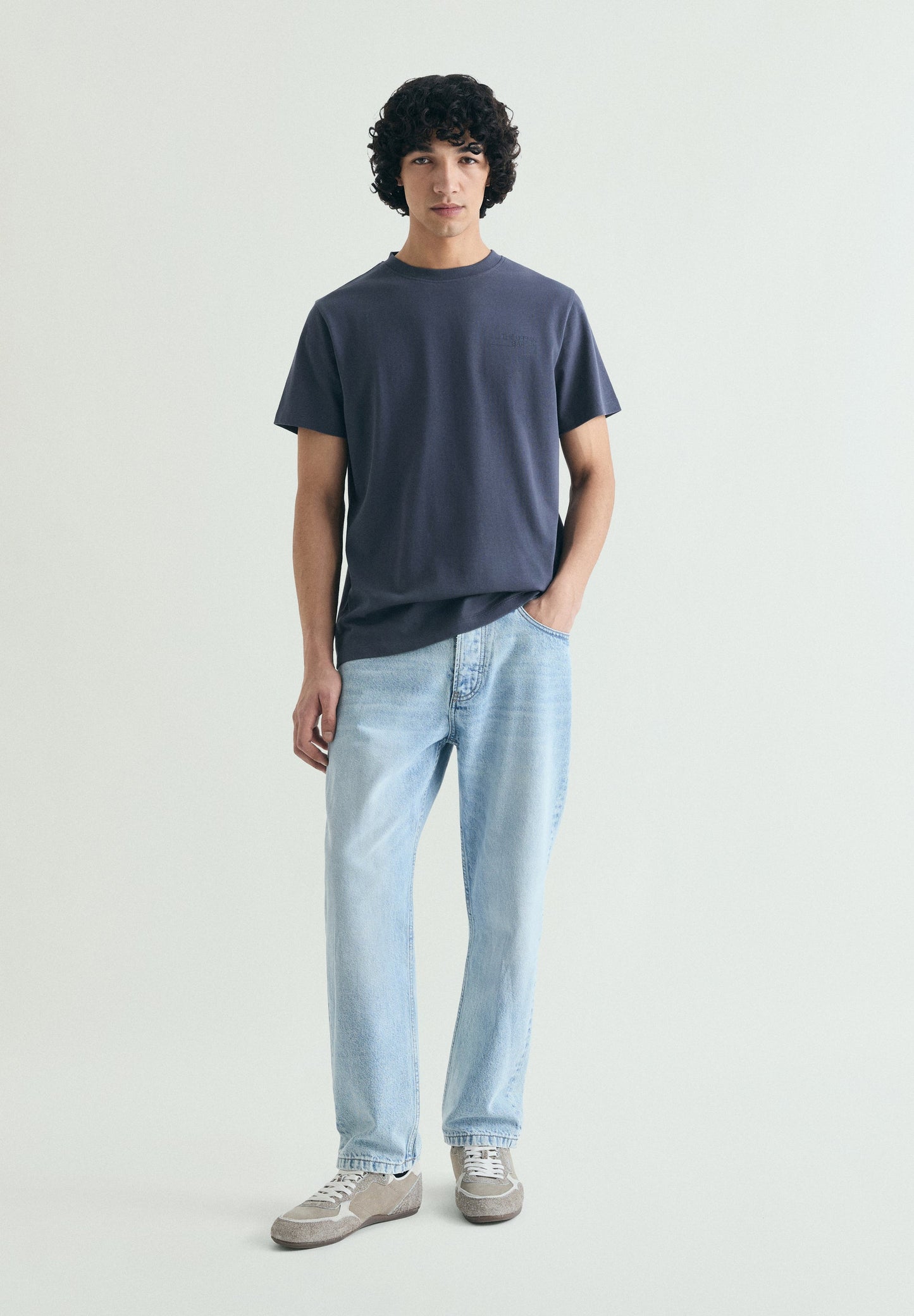 T-SHIRT IMPRIMÉ COUPE DROITE