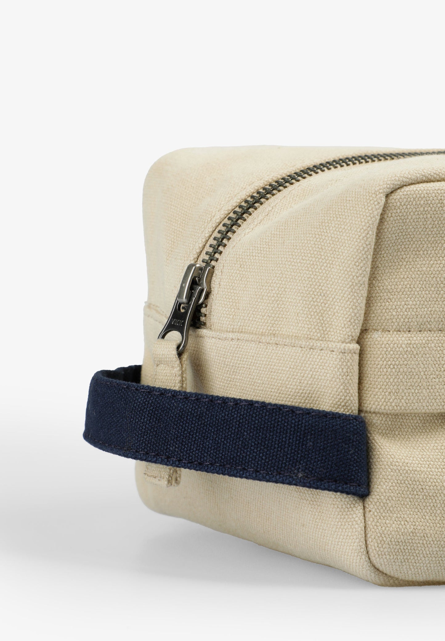 CANVAS TOILETRY BAG