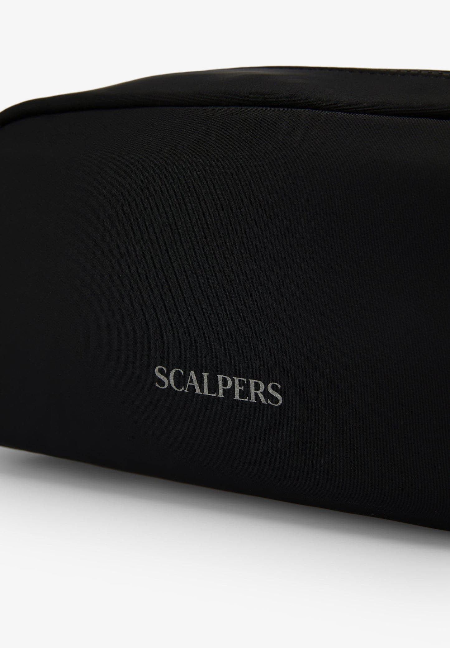 TECHNICAL TOILETRY BAG WITH SKULL