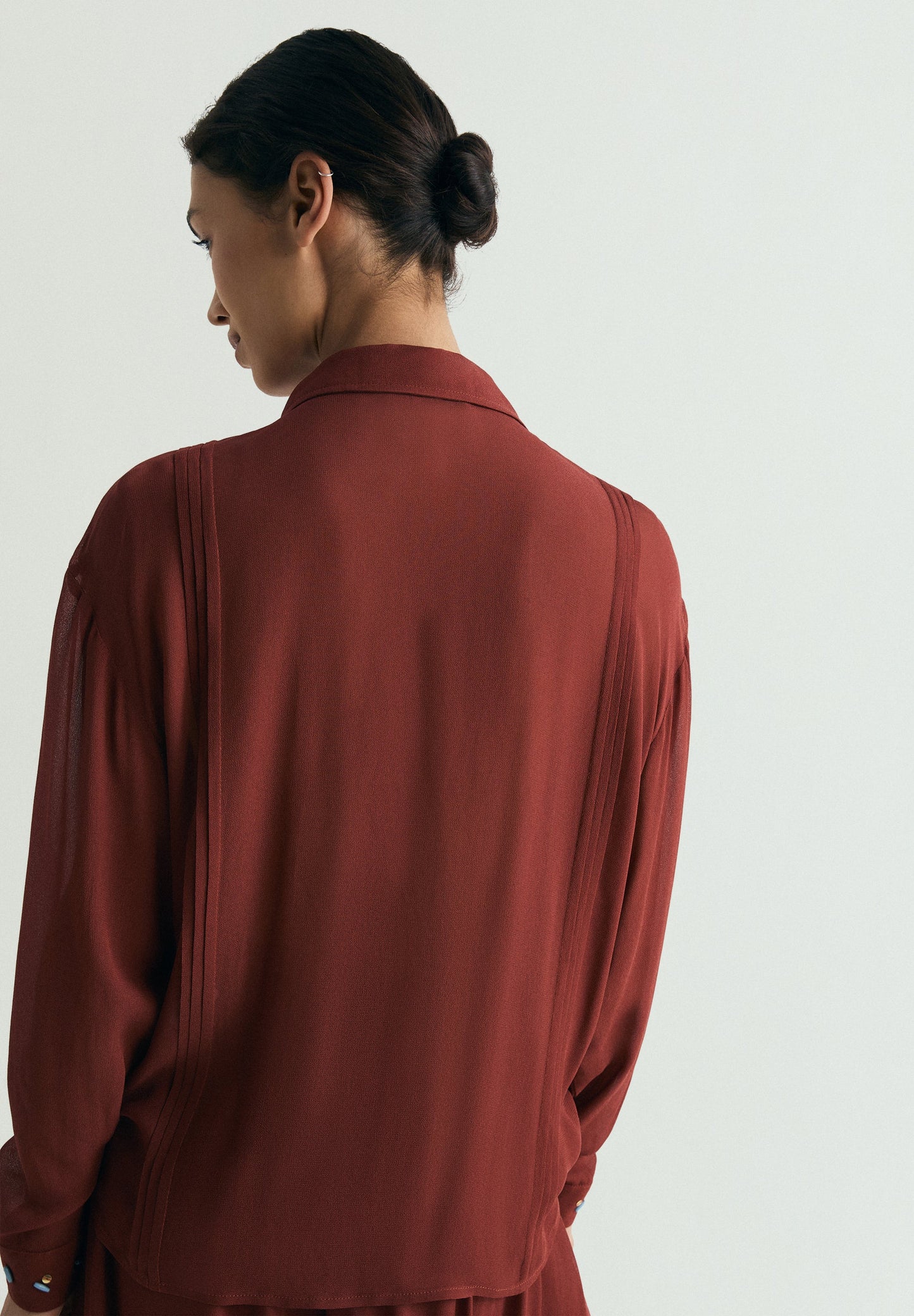 VISCOSE BLOUSE WITH APPLIQUÉ DETAIL