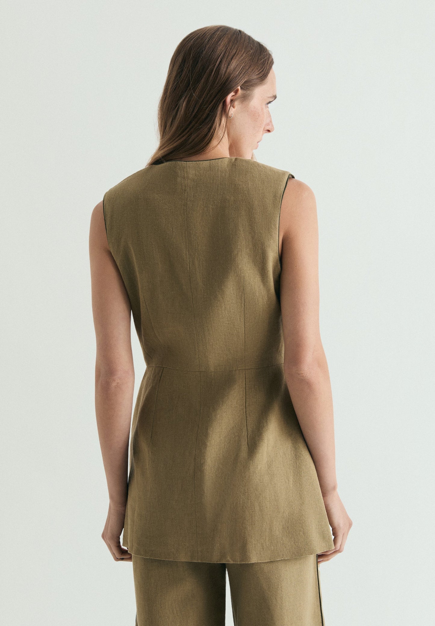 WAISTCOAT WITH CONTRAST SEAMS
