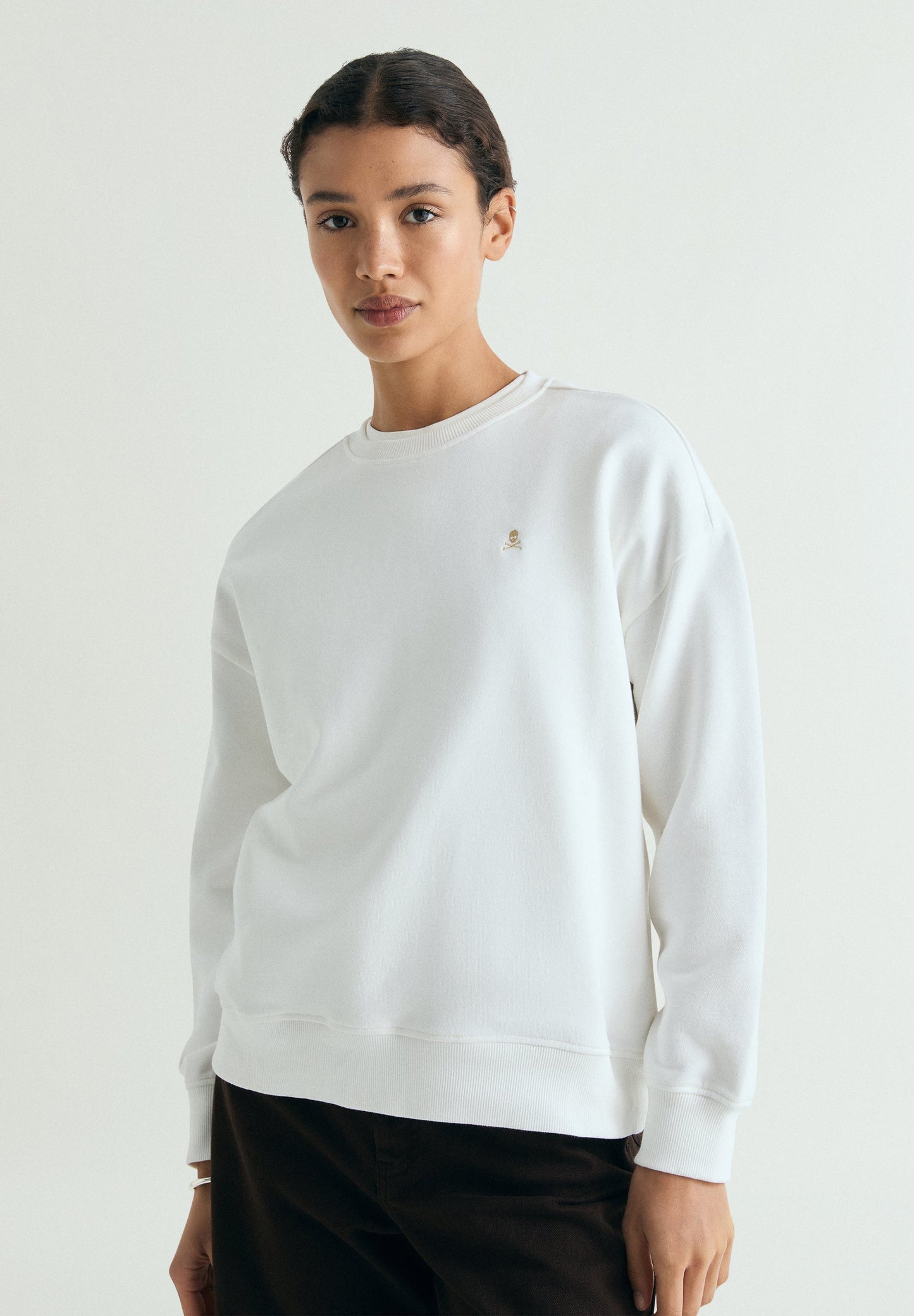 SWEATSHIRT WITH BACK EMBROIDERY