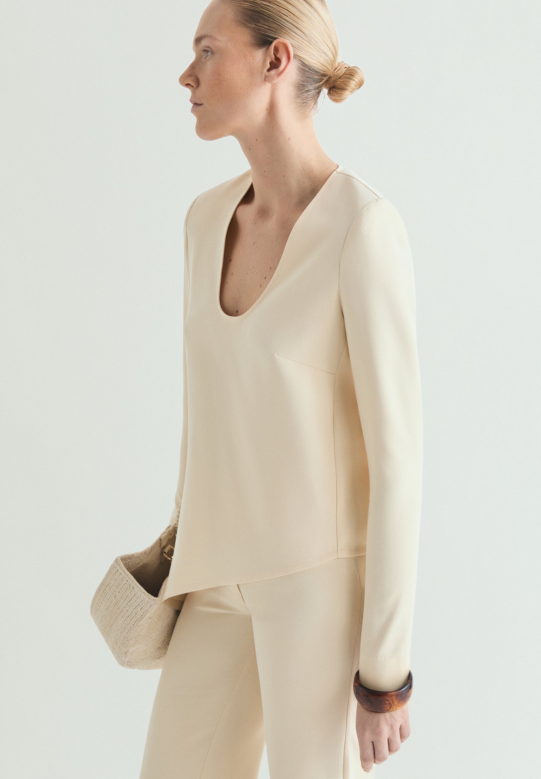 TOP MORBIDO ASIMMETRICO