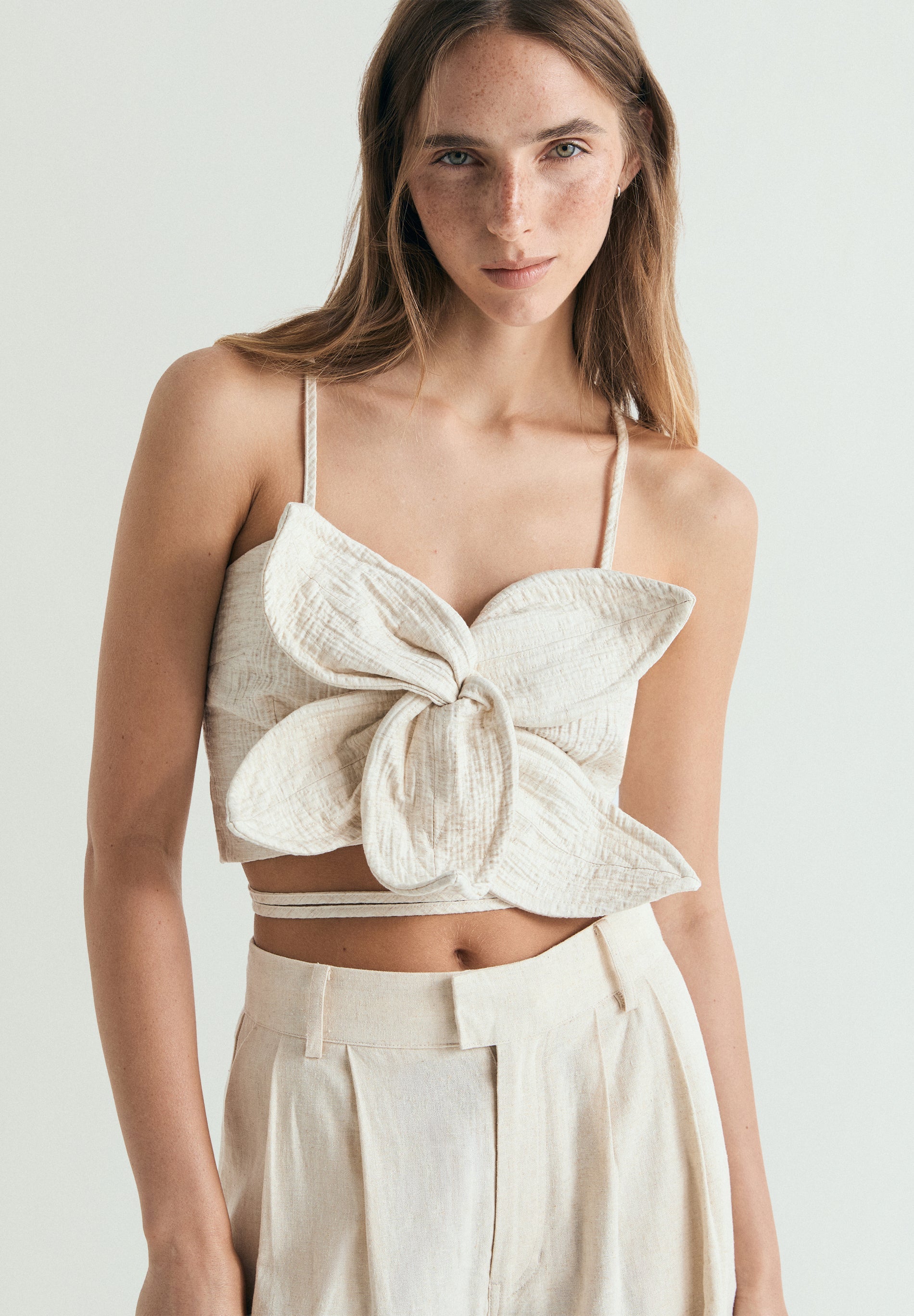 TOP MIT BLUMENMUSTER