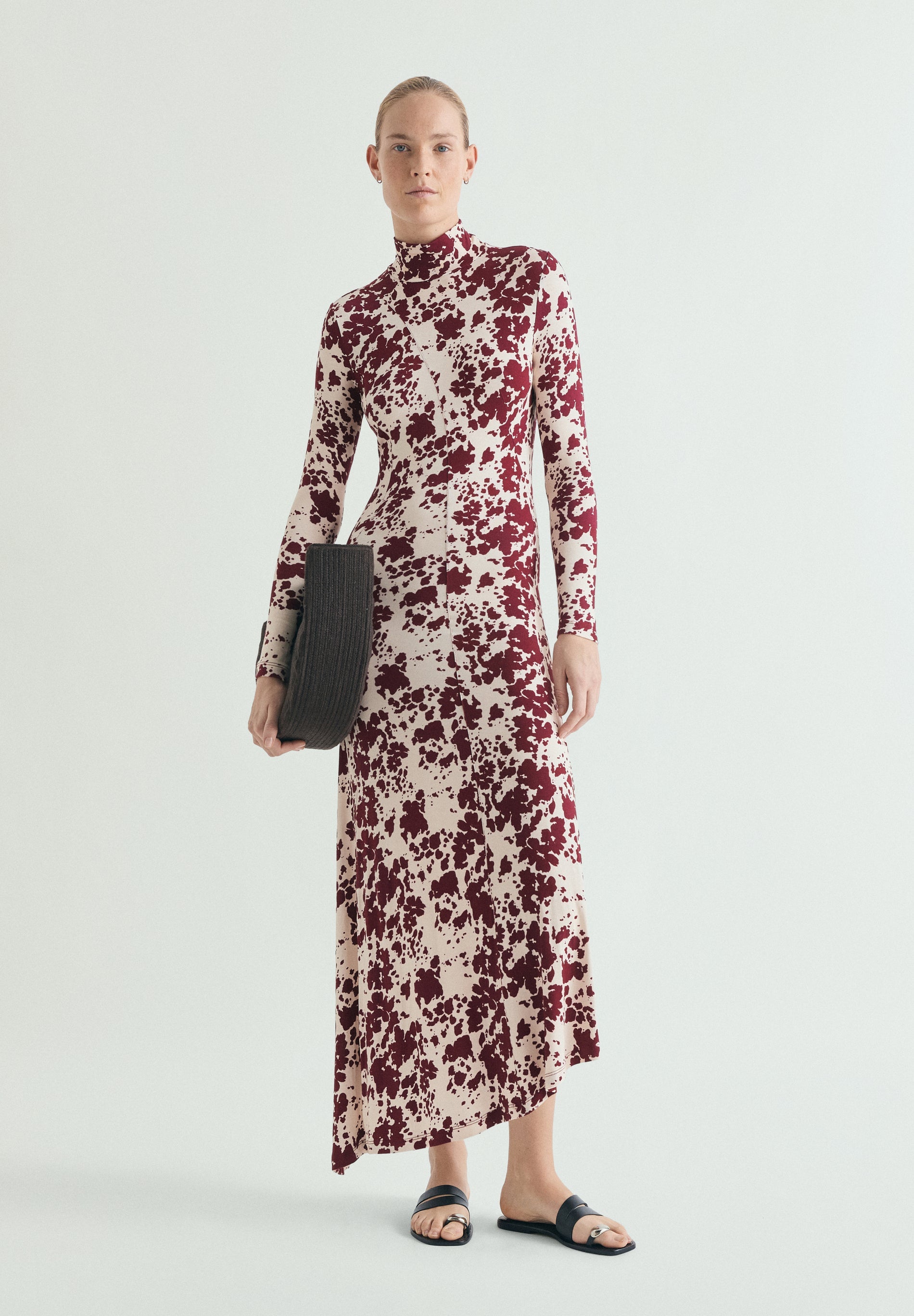 ROBE IMPRIMÉE À COL MONTANT