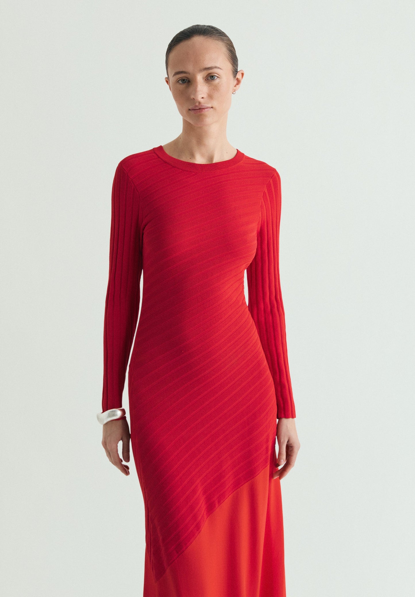 STRICK-KLEID MIT STREIFEN