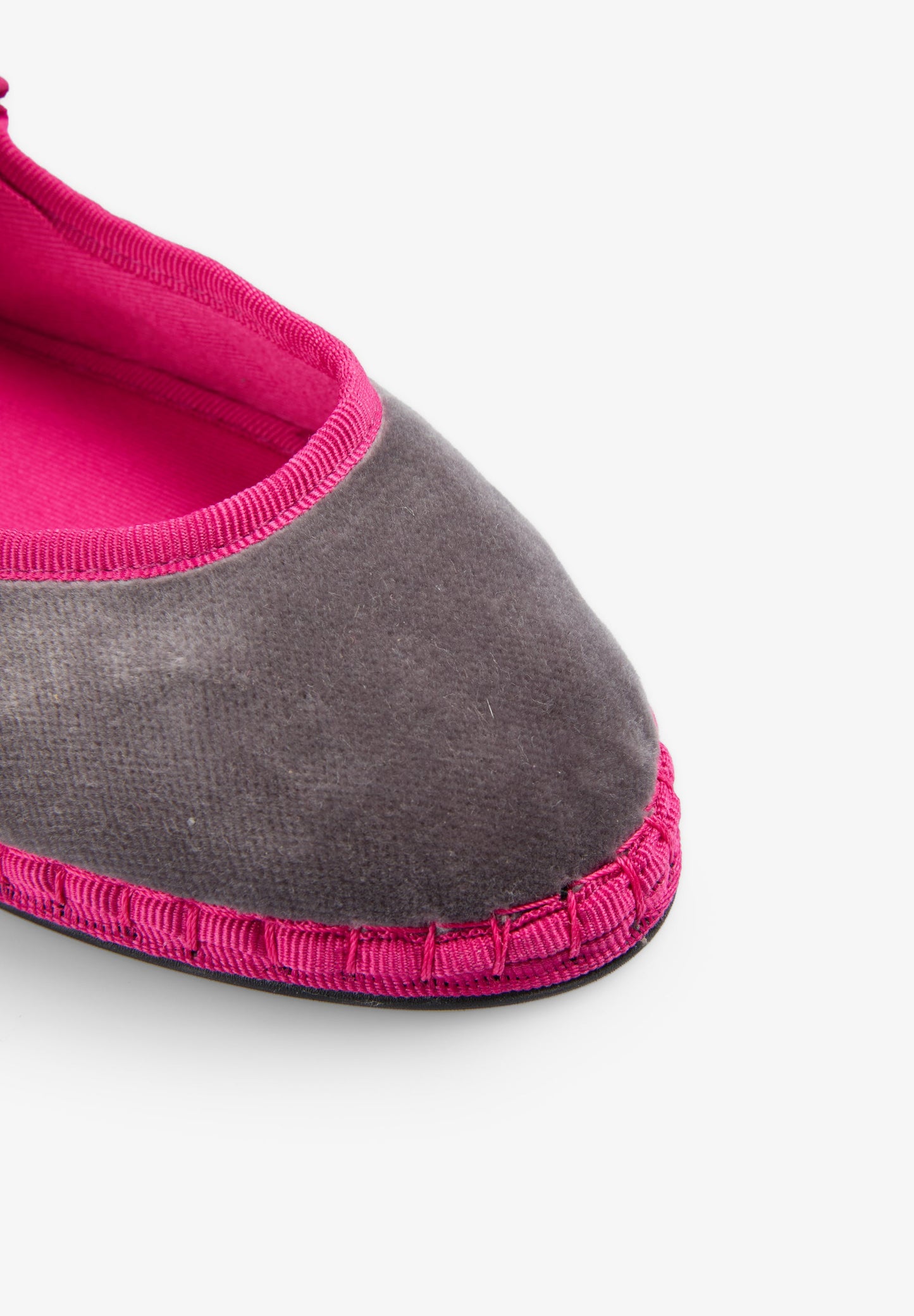 BALLERINES EN VELOURS CONTRASTANT