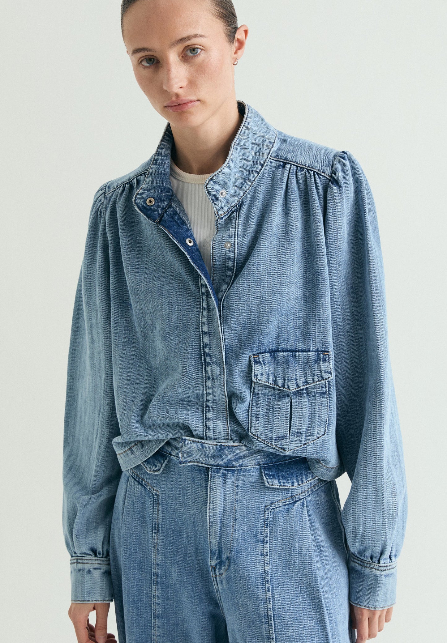 GIACCA DI JEANS CON MANICHE A SBUFFO