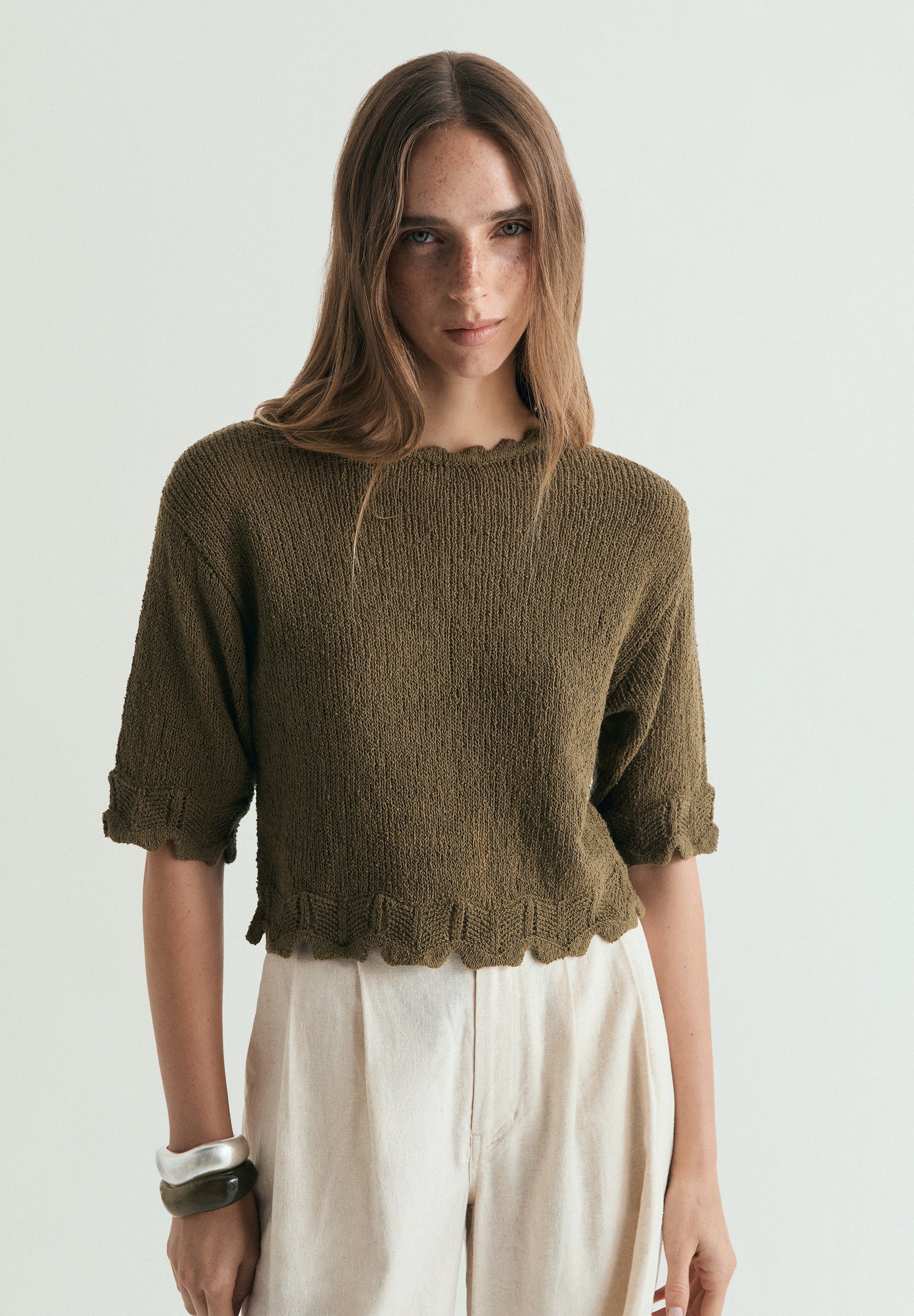 KRÓTKI SWETER Z KRÓTKIM RĘKAWEM