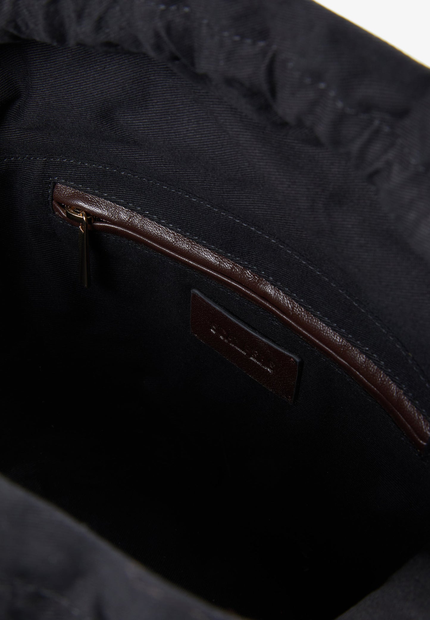 GEOMETRIC LEATHER BAG