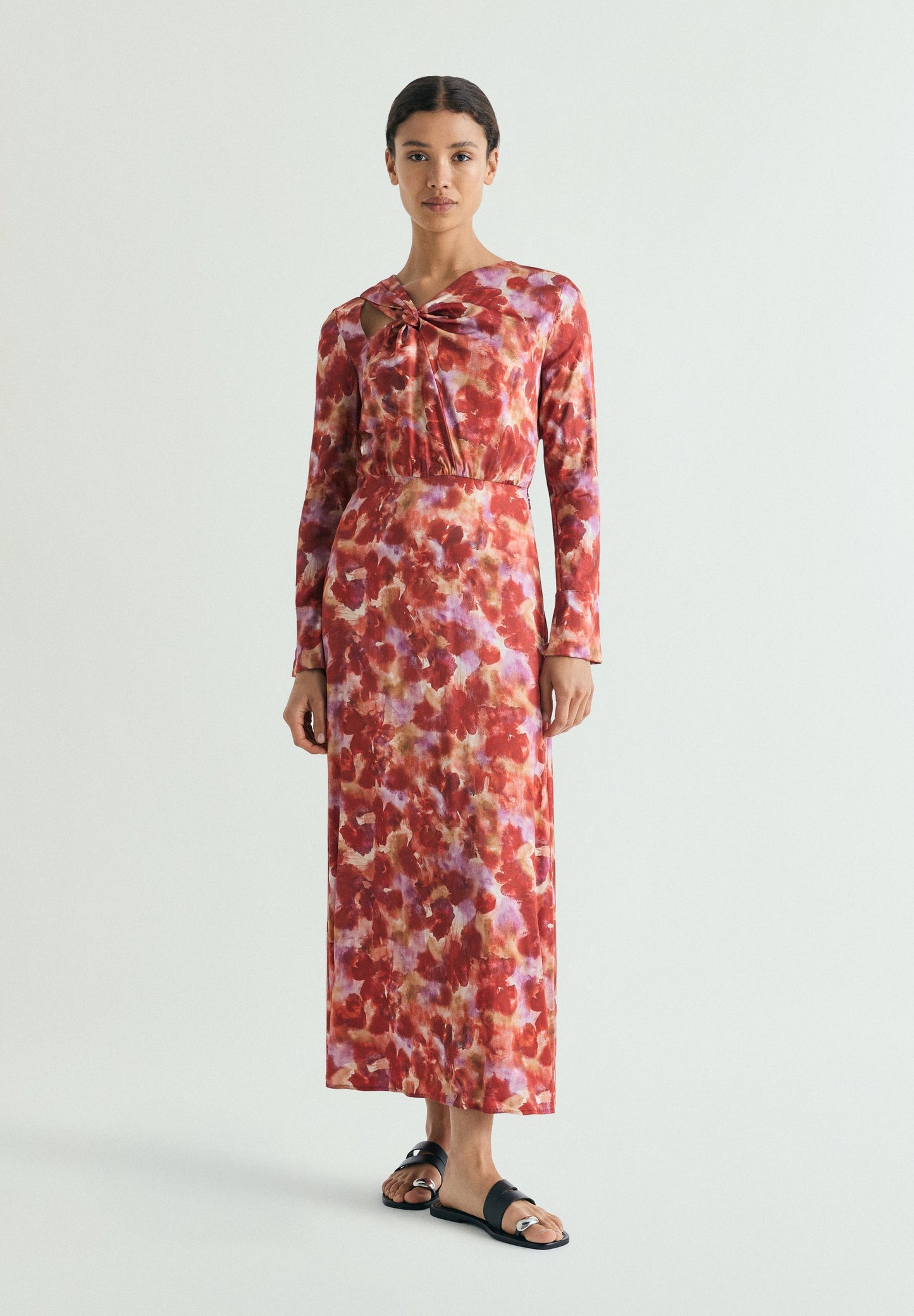 TIE-DYE-KLEID MIT SCHLITZEN