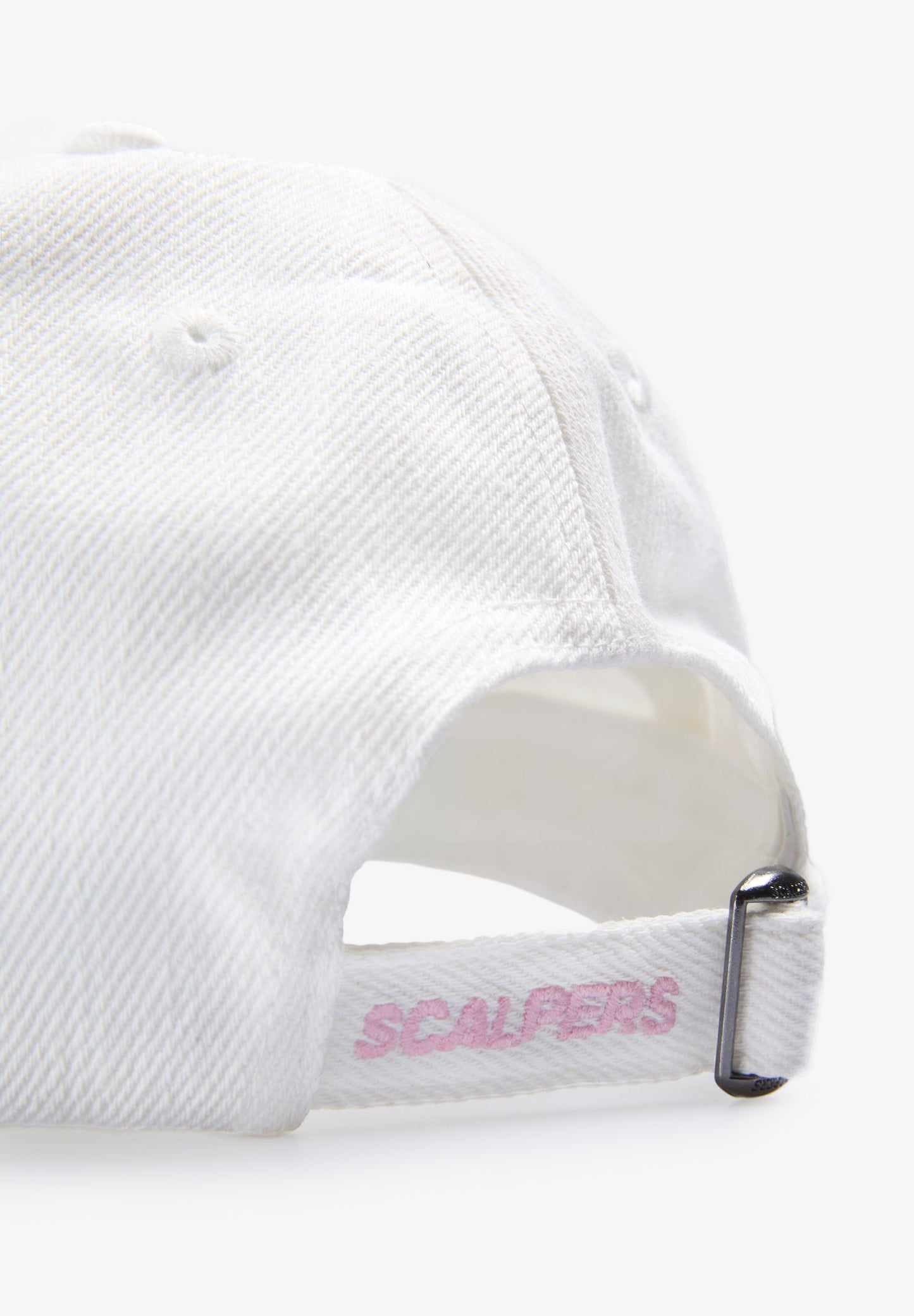 KAPPE MIT STICKEREIEN