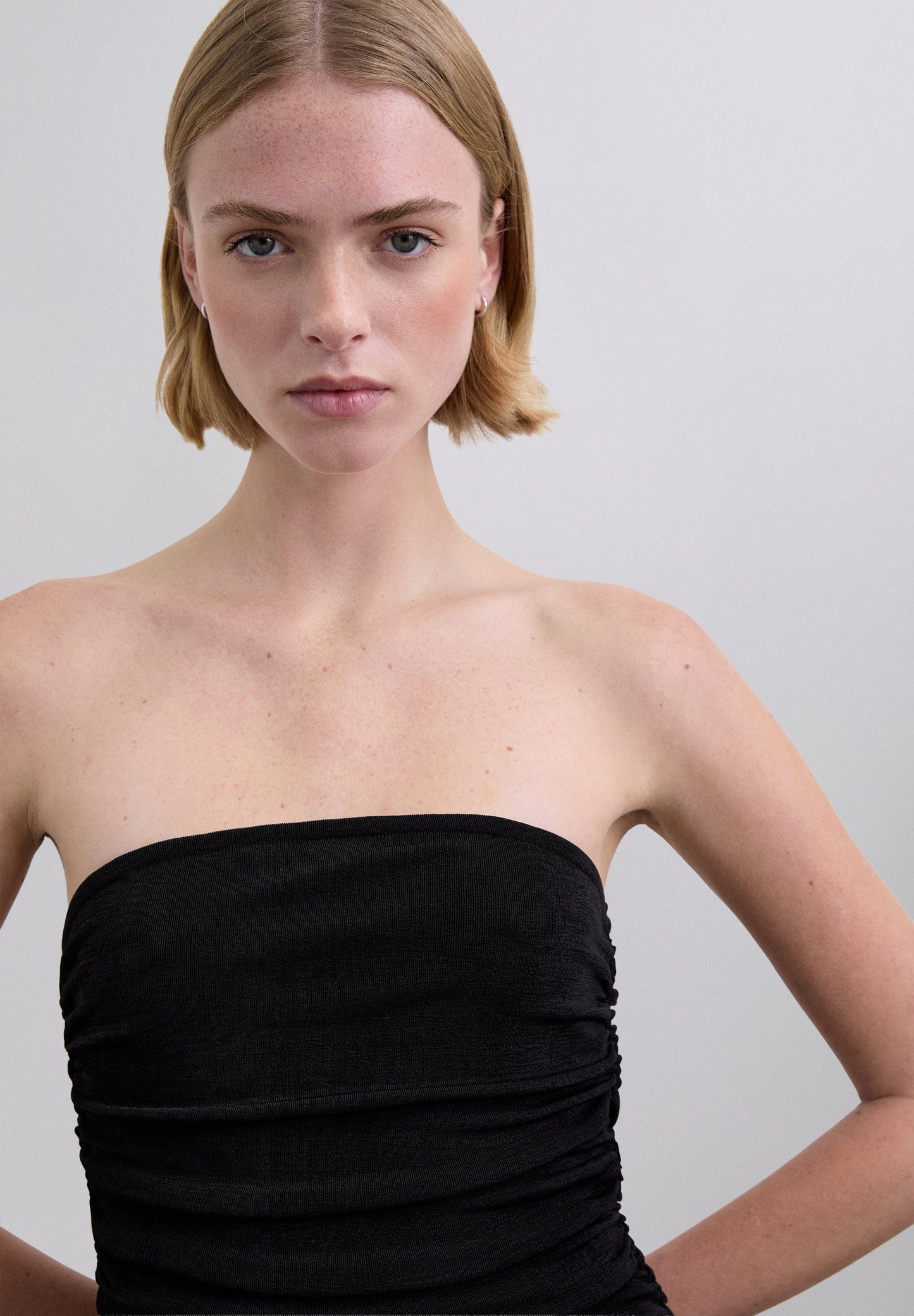 GATHERED KNIT DRESS