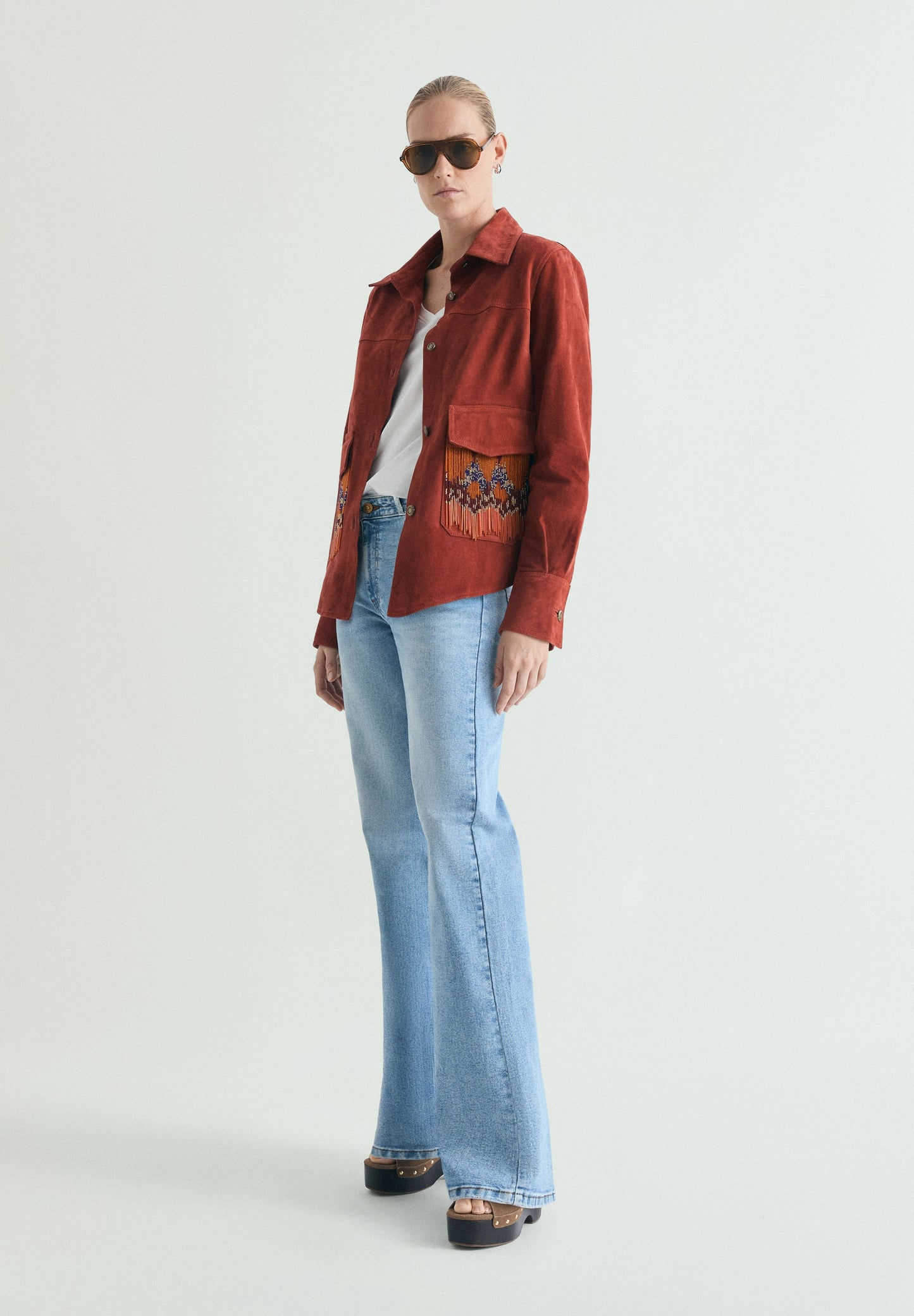 CARDIGAN AUS WILDLEDER MT PERLEN
