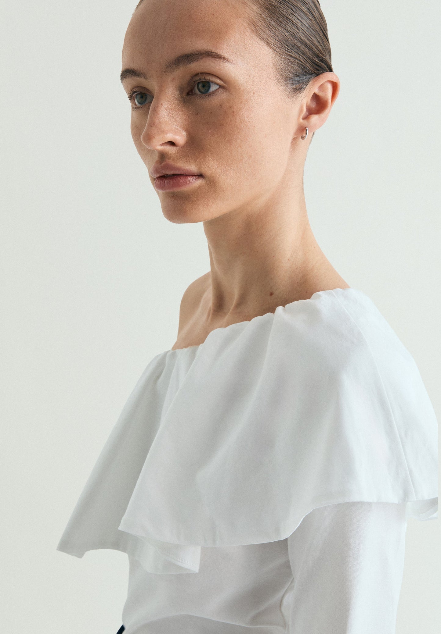 ASYMMETRISCHES TOP MIT VOLANT