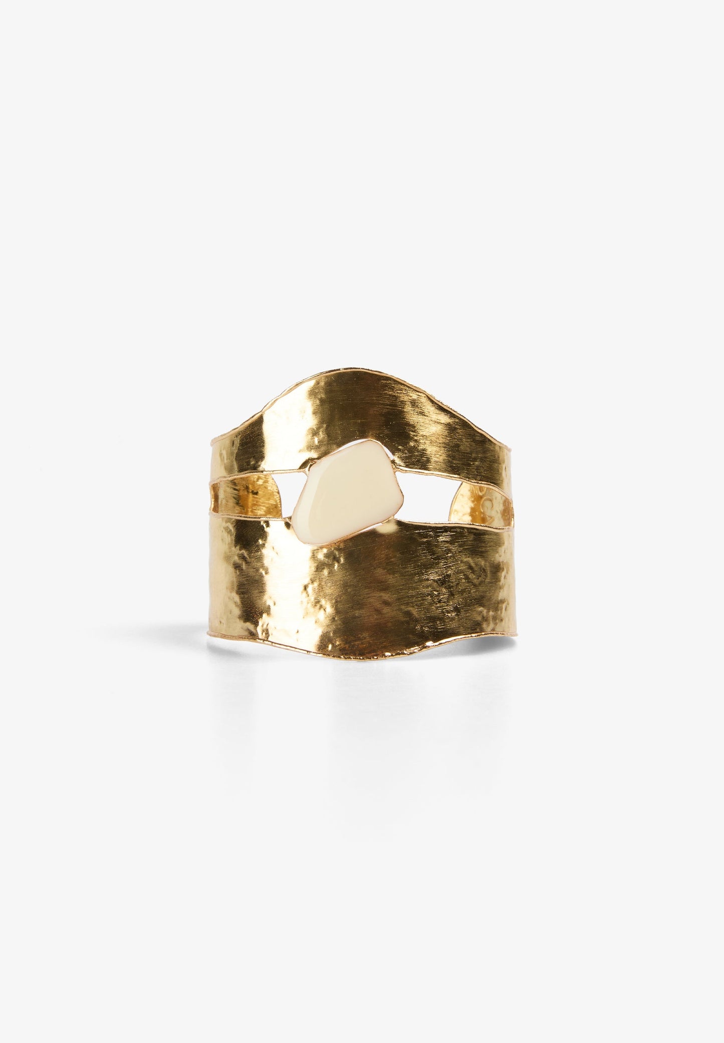 GOLDFARBENES ARMBAND MIT TEXTUR
