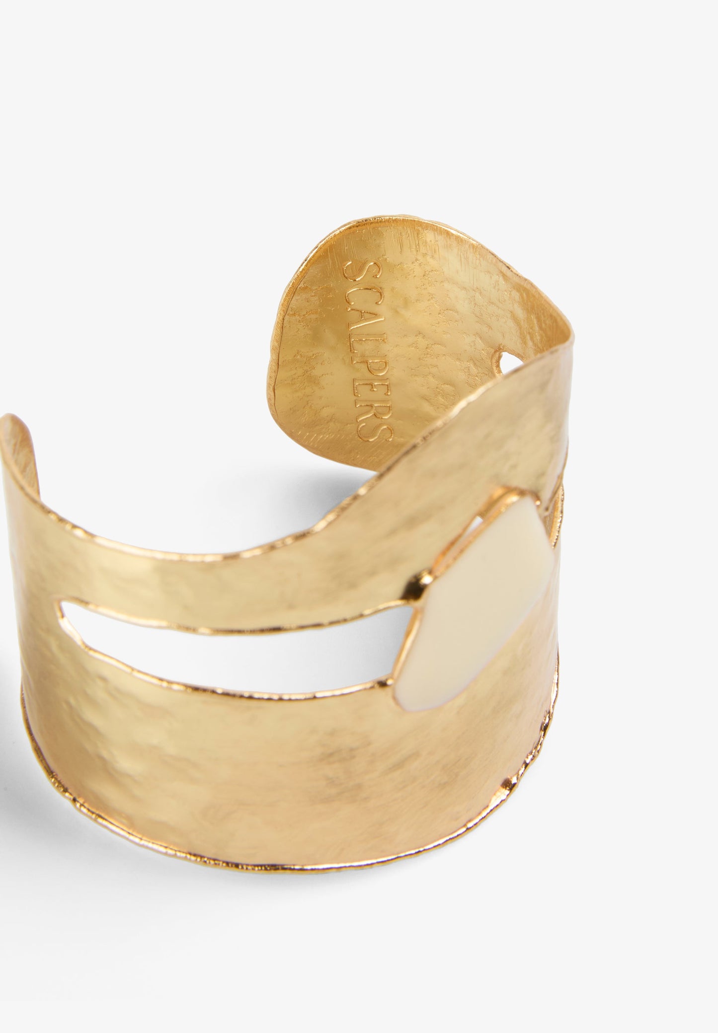 GOLDFARBENES ARMBAND MIT TEXTUR