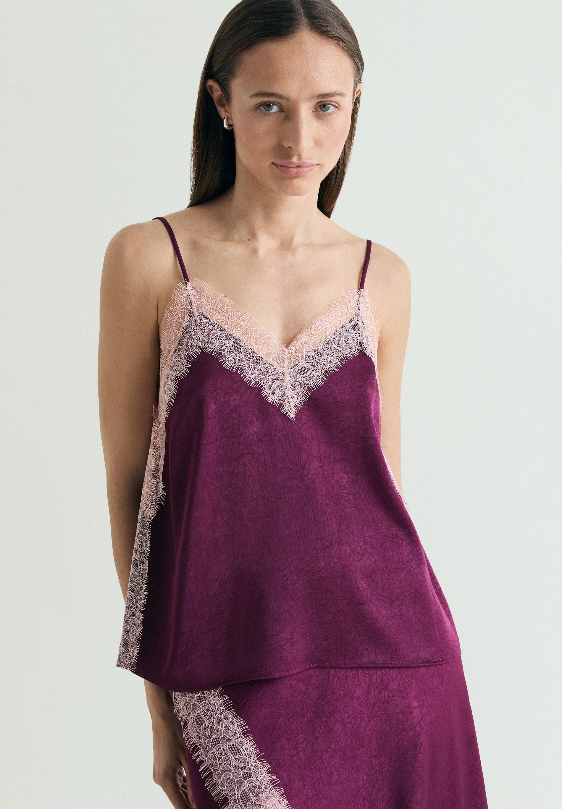 TOP SATINÉ DENTELLE