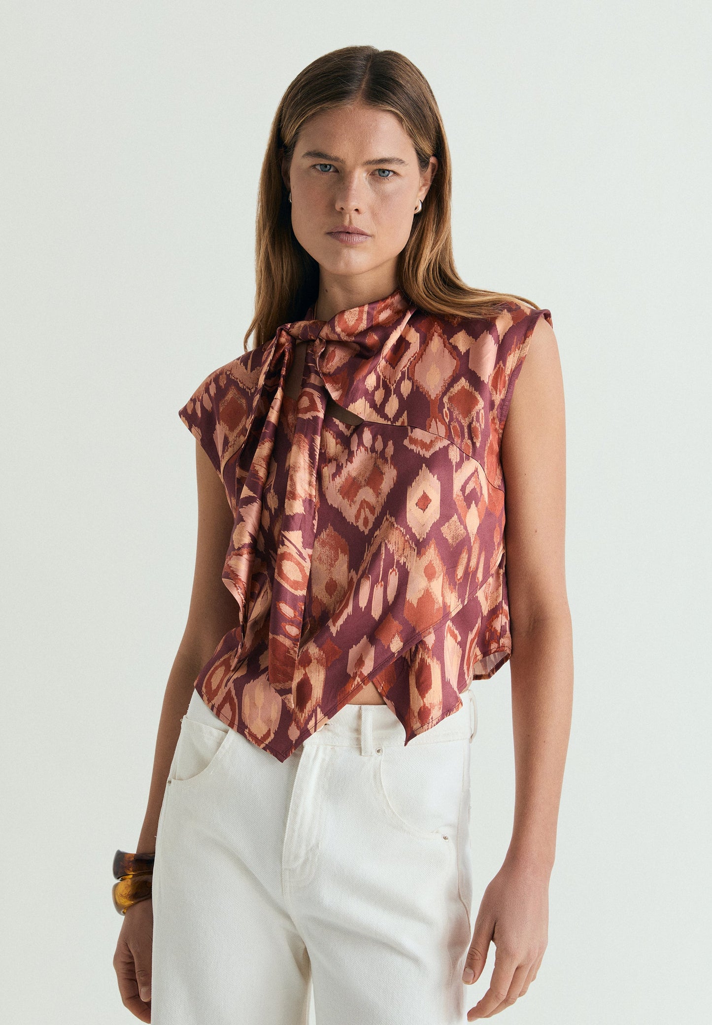 TOP MIT KNOTEN UND PRINT