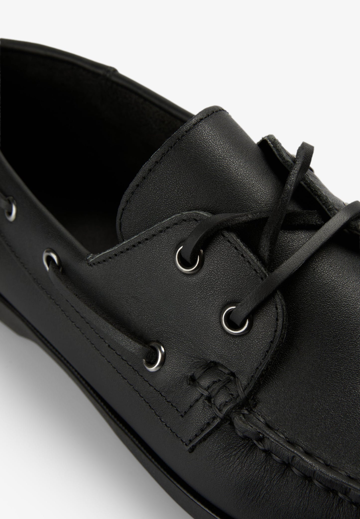 SCALPERS X SPORTING CP LEATHER DECK SHOES