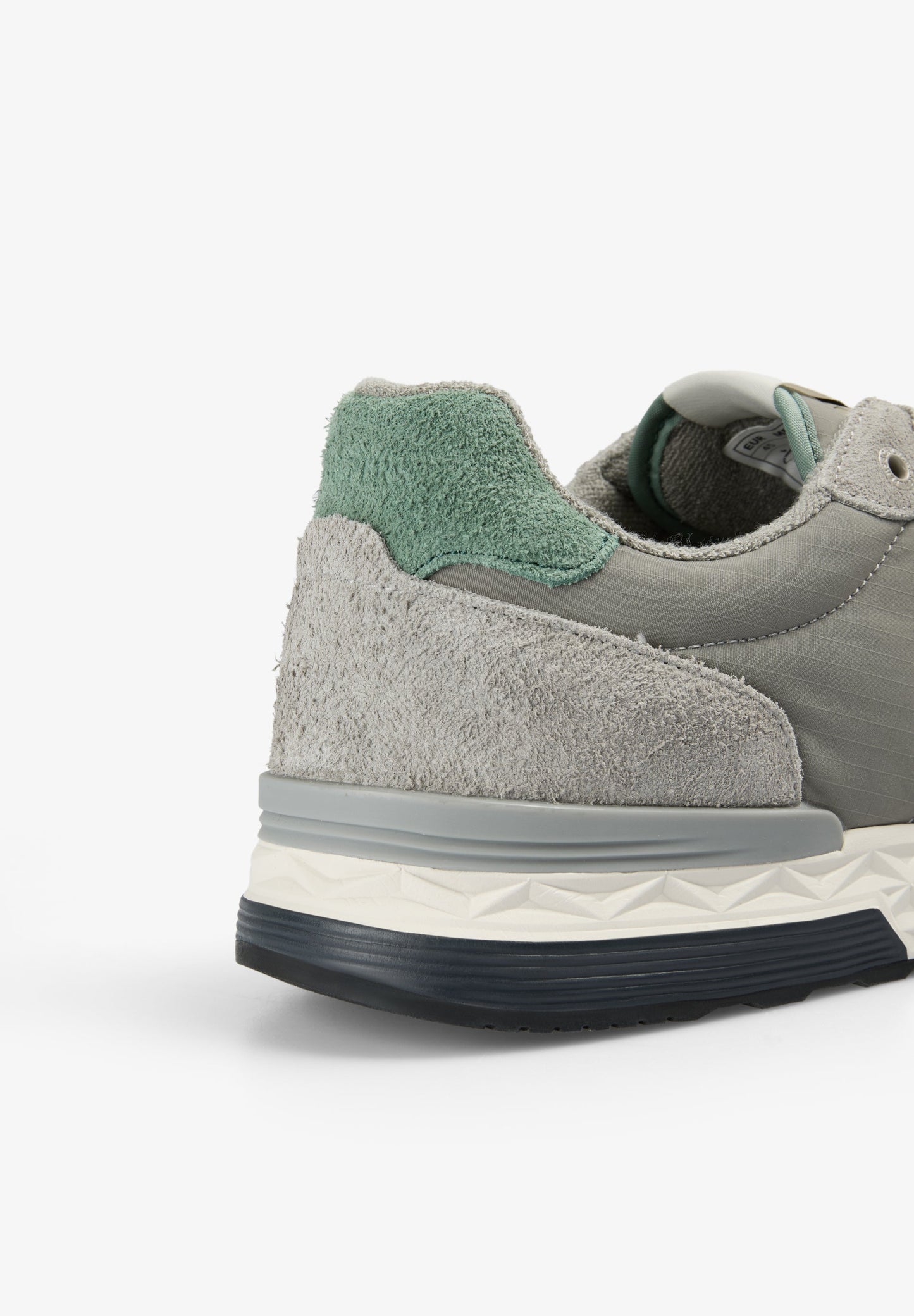 SNEAKERS WITH SIDE SKULL