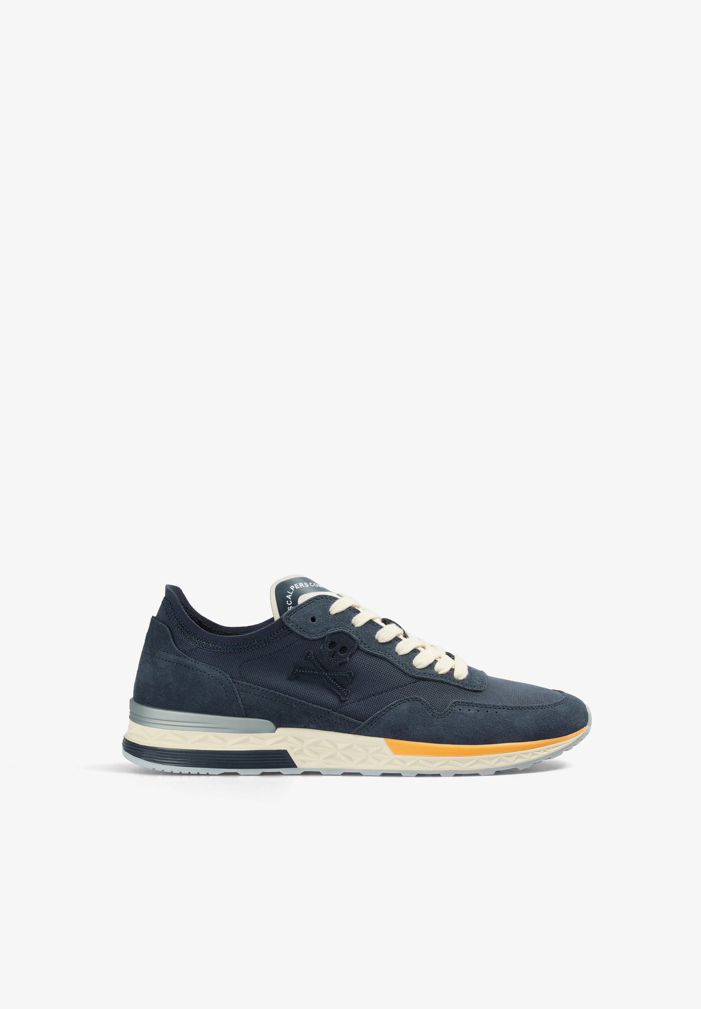 SNEAKER AUS LEDER MIT TOTENKOPF