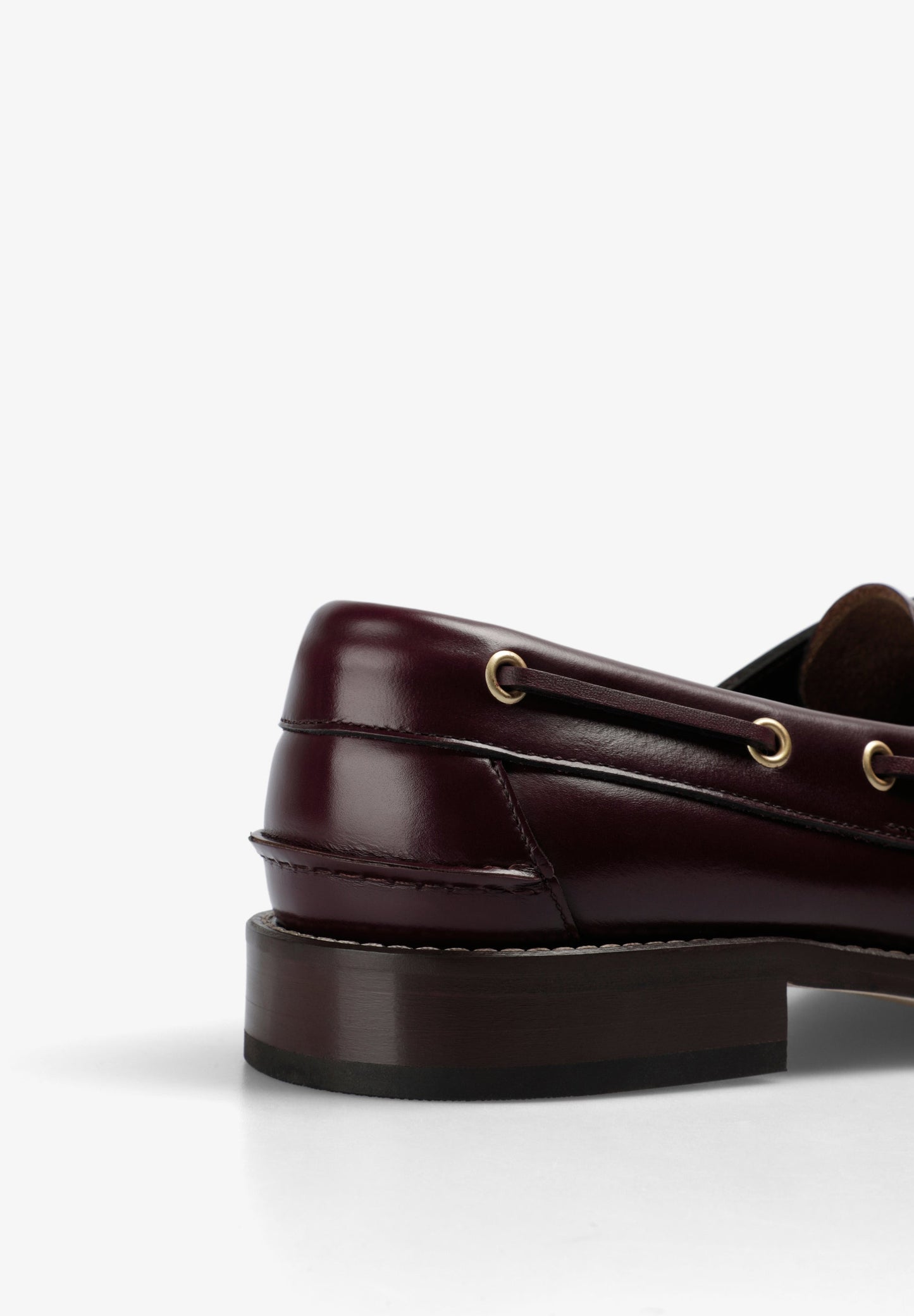 CHAUSSURES BATEAU EN CUIR