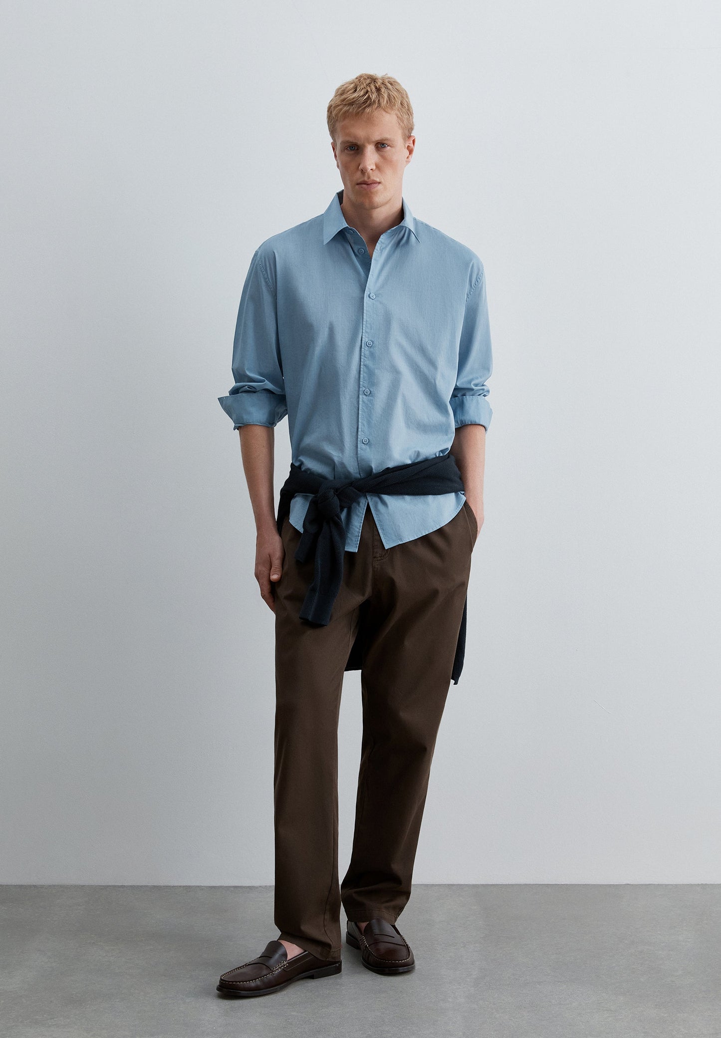 LEICHTES EXTRAFEINES BAUMWOLLHEMD