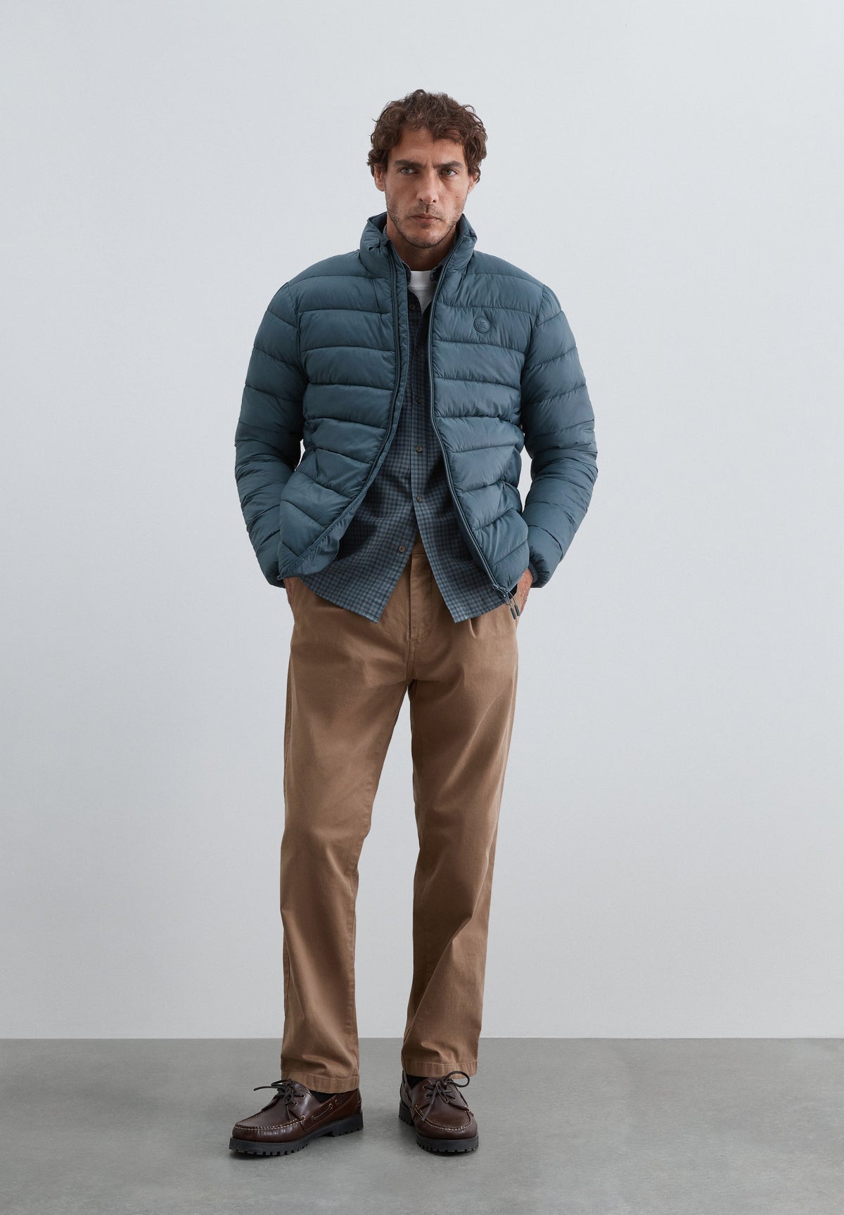 LIGHTWEIGHT PUFFER JACKET