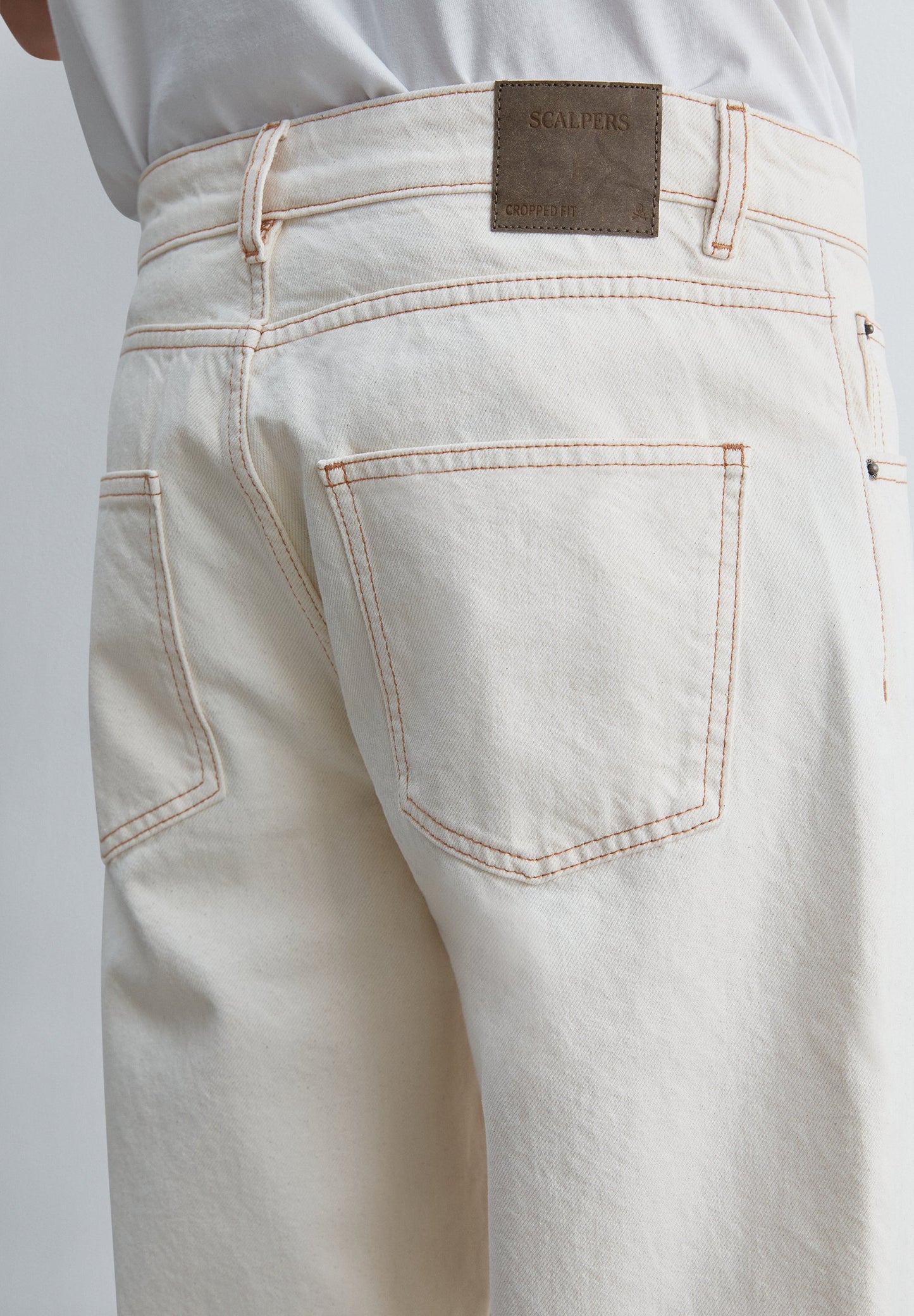 JEANS IM CROPPED-FIT