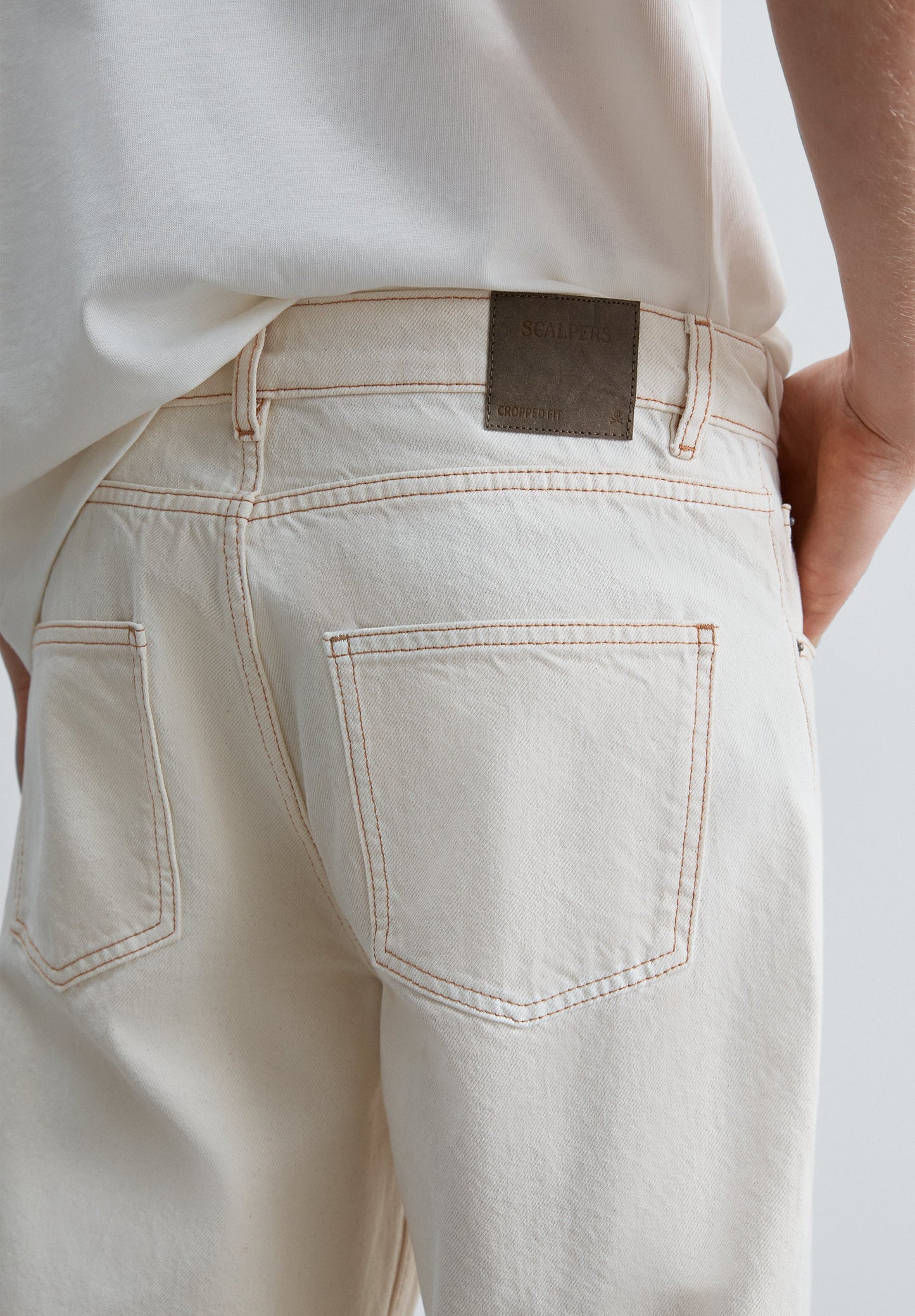 JEANS IM CROPPED-FIT
