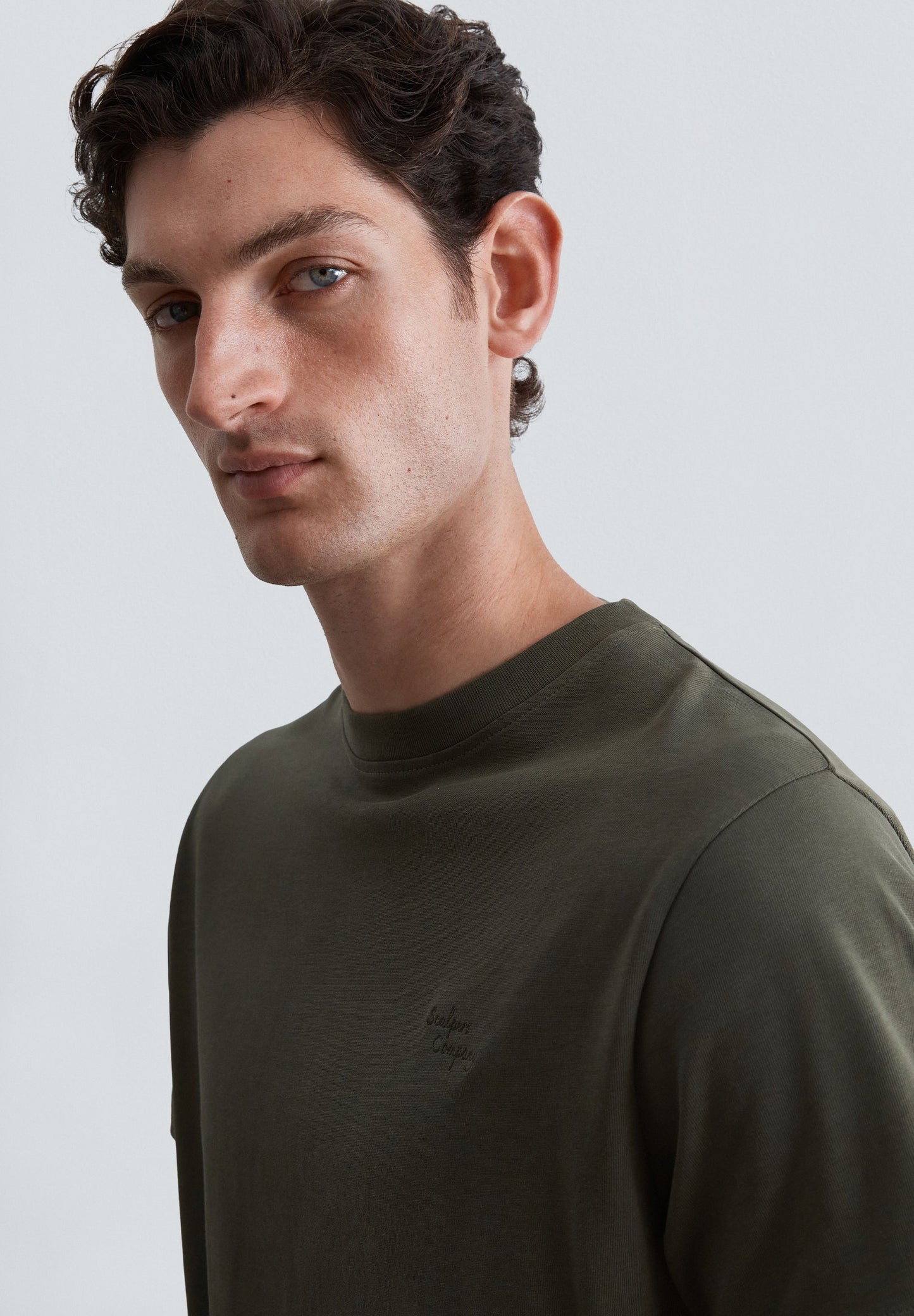 T-SHIRT MIT STICKEREI AUS HEAVY JERSEY
