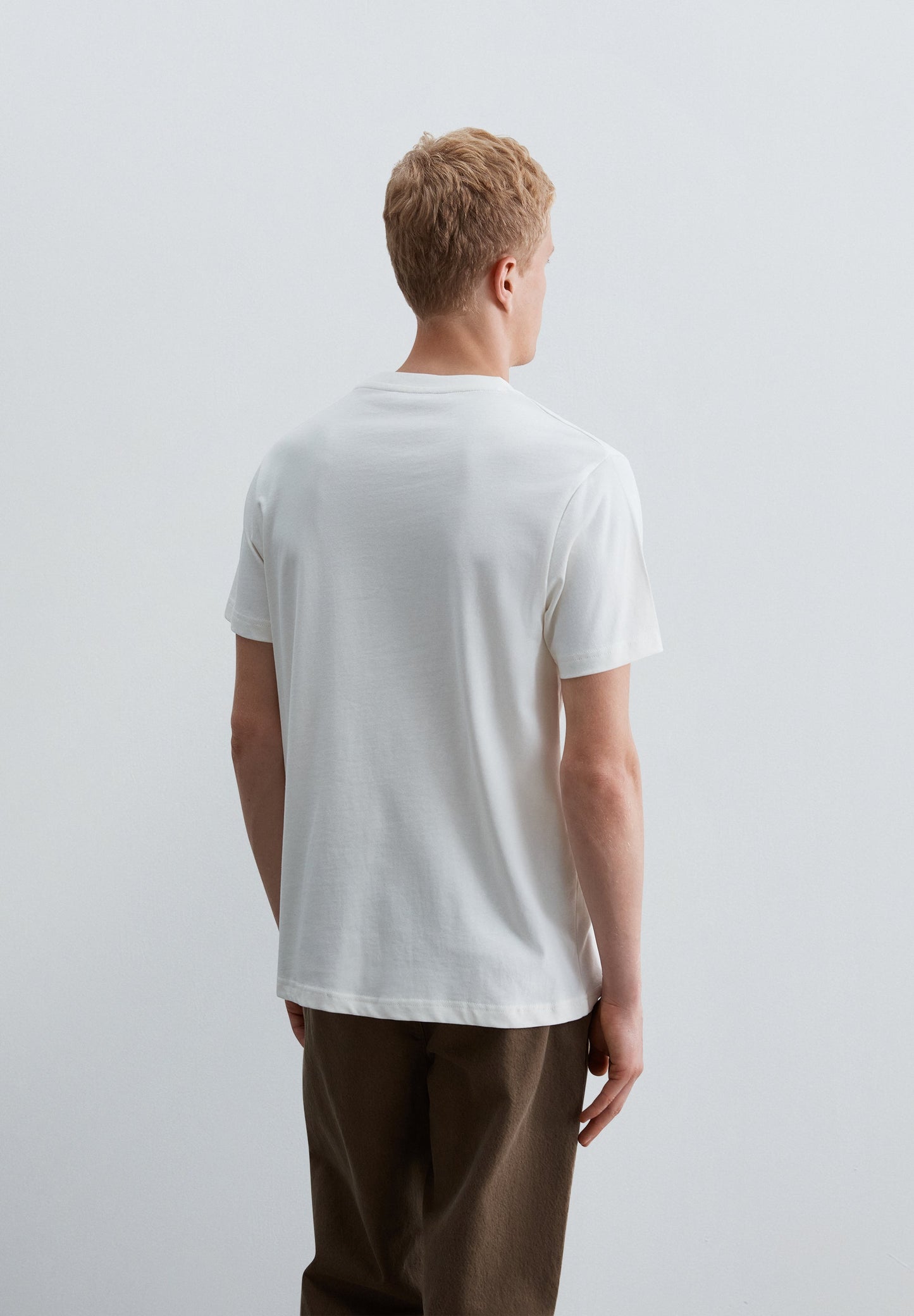 T-SHIRT MIT STICKEREI AUS HEAVY JERSEY
