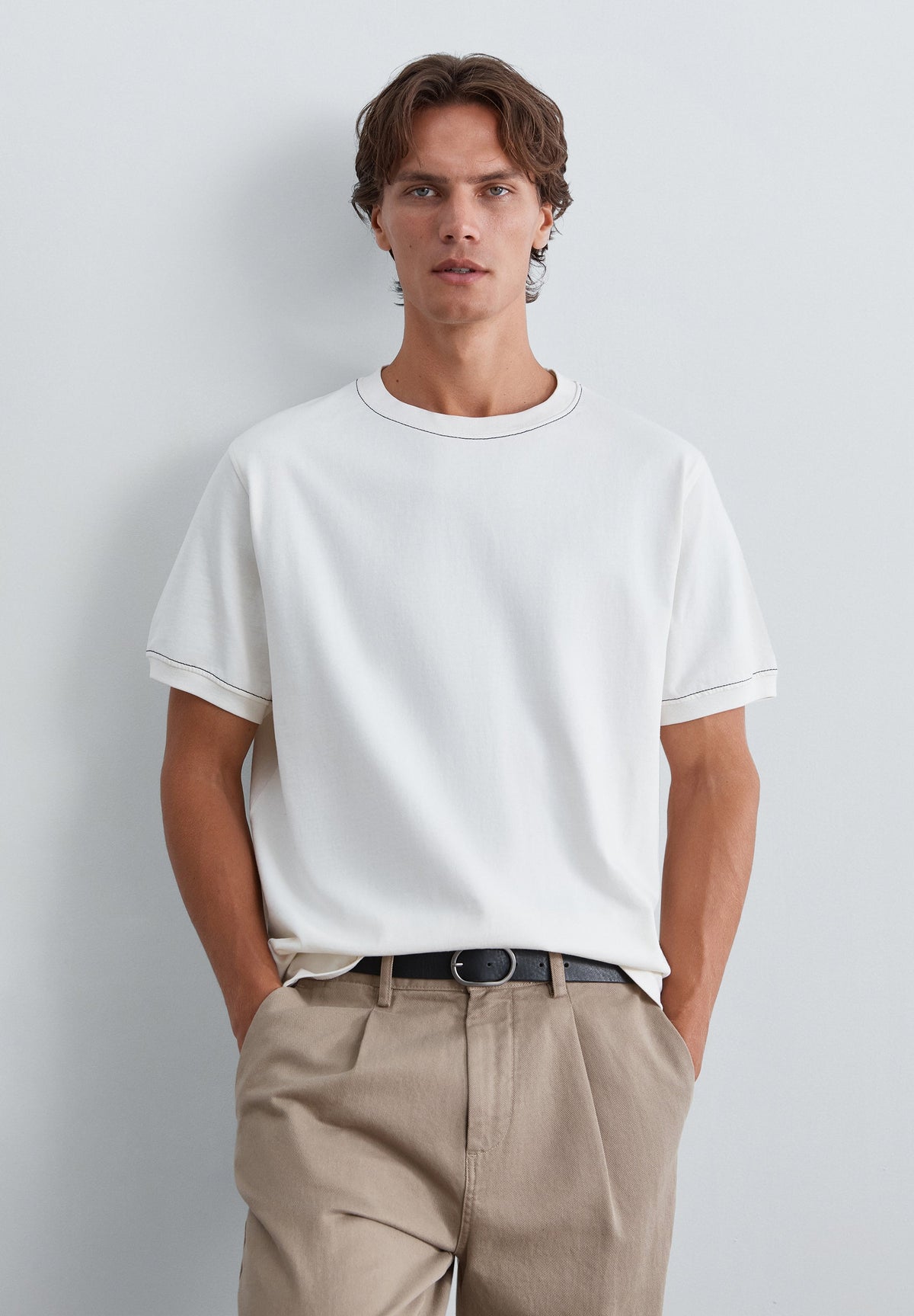 HEAVY-JERSEY-T-SHIRT MIT NÄHTEN