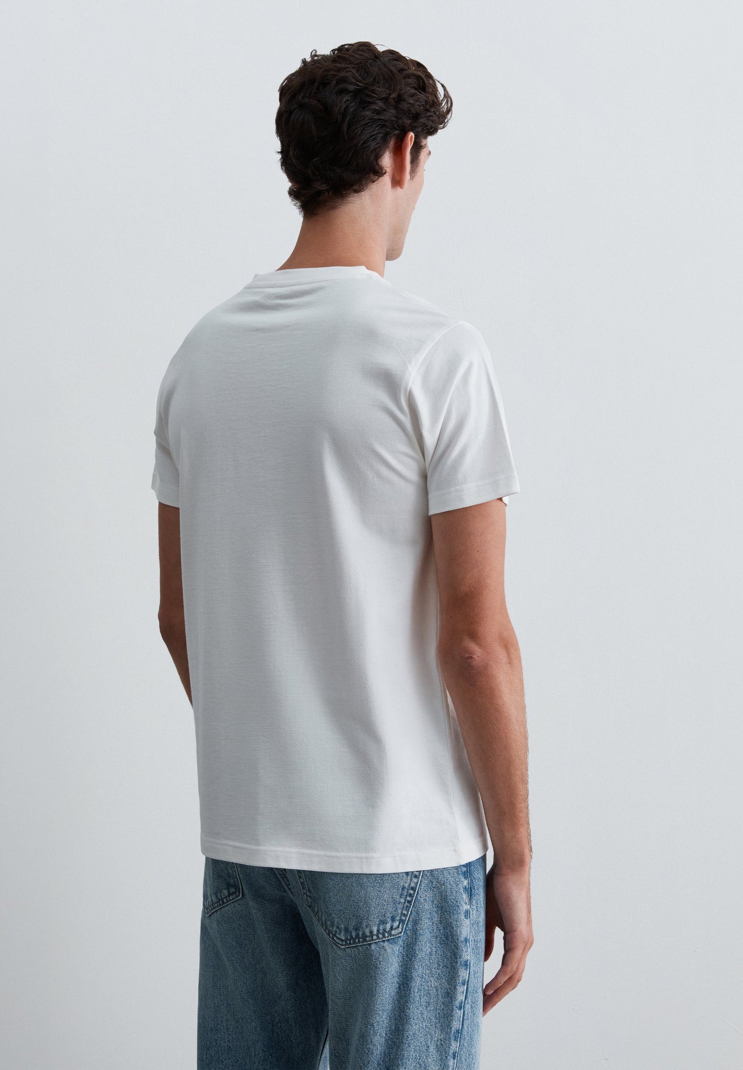 REGULAR FIT EMBROIDERED T-SHIRT