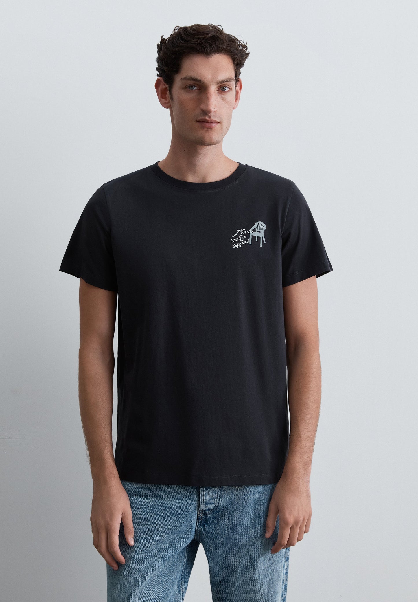REGULAR FIT CONTRAST PRINT T-SHIRT