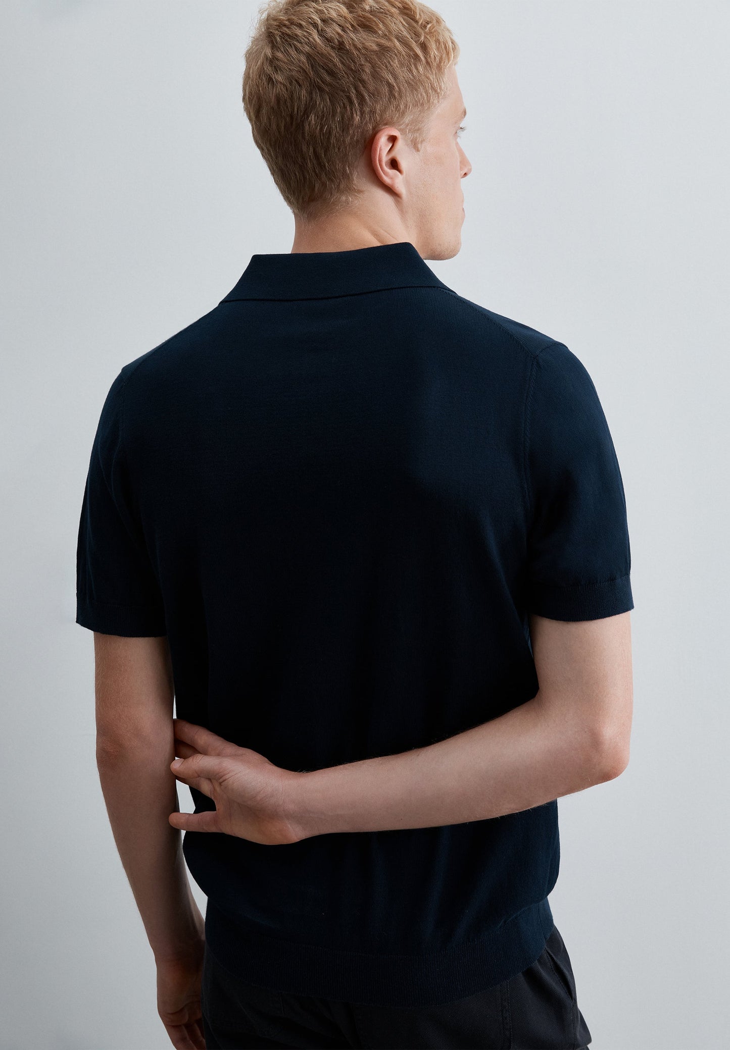 POLOSHIRT IM REGULAR FIT MIT STRUKTUR