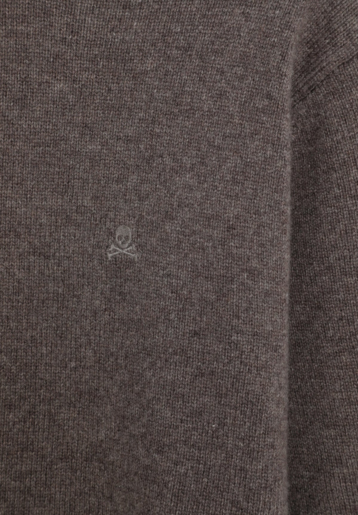 ROUND NECK WOOL SWEATER