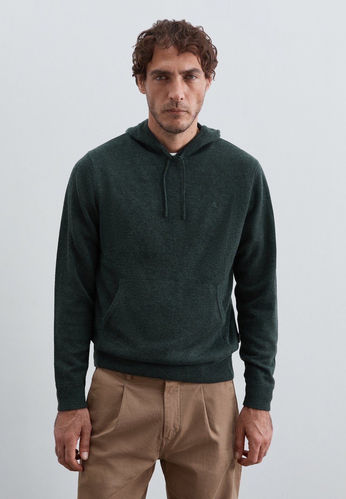 MAGLIA CON CAPPUCCIO LANA